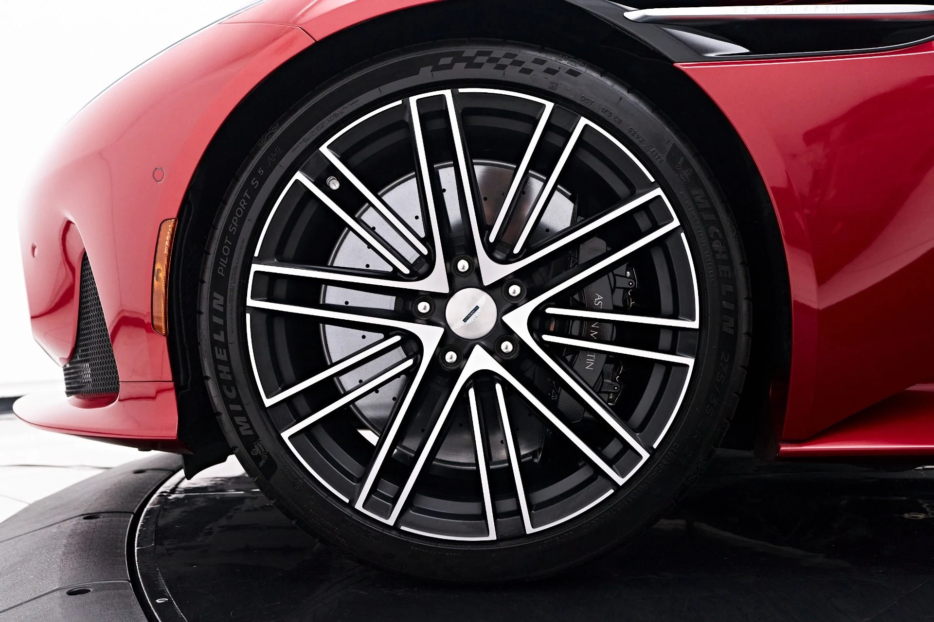 mph002_2100334053_Used_2024_Aston_Martin_DB_12_1756329442_61a011af4b