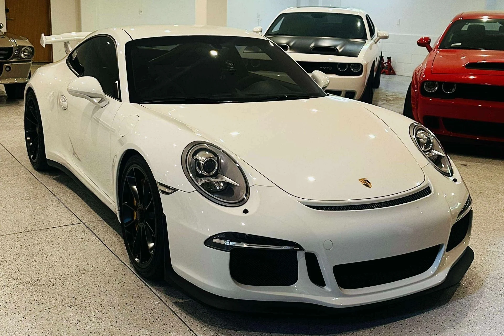 mph002_2101440340_Used_2015_Porsche_911_GT_3_1748465806_d9b15937d2