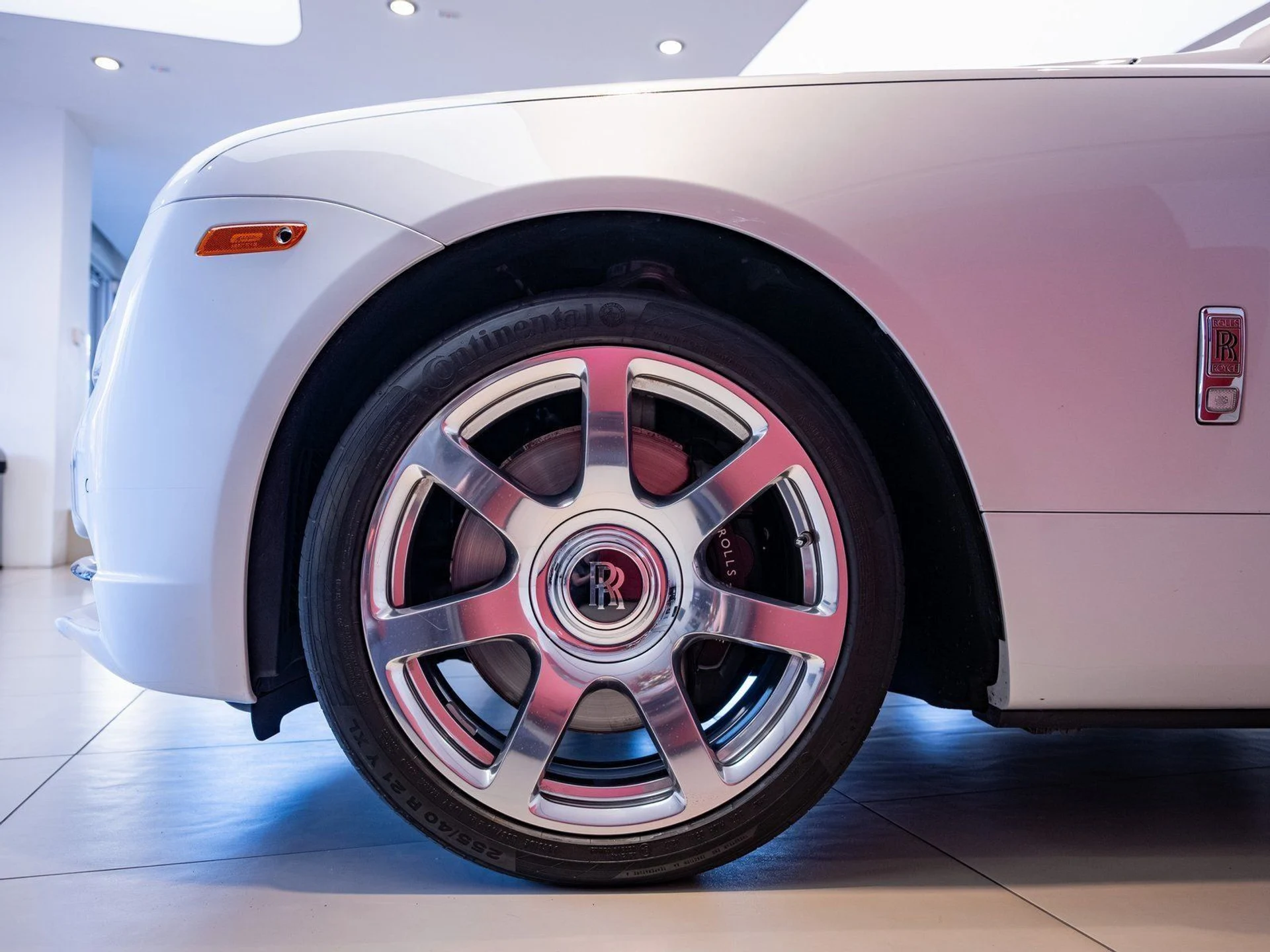 mph002_2105834790_3_e4f34f3009