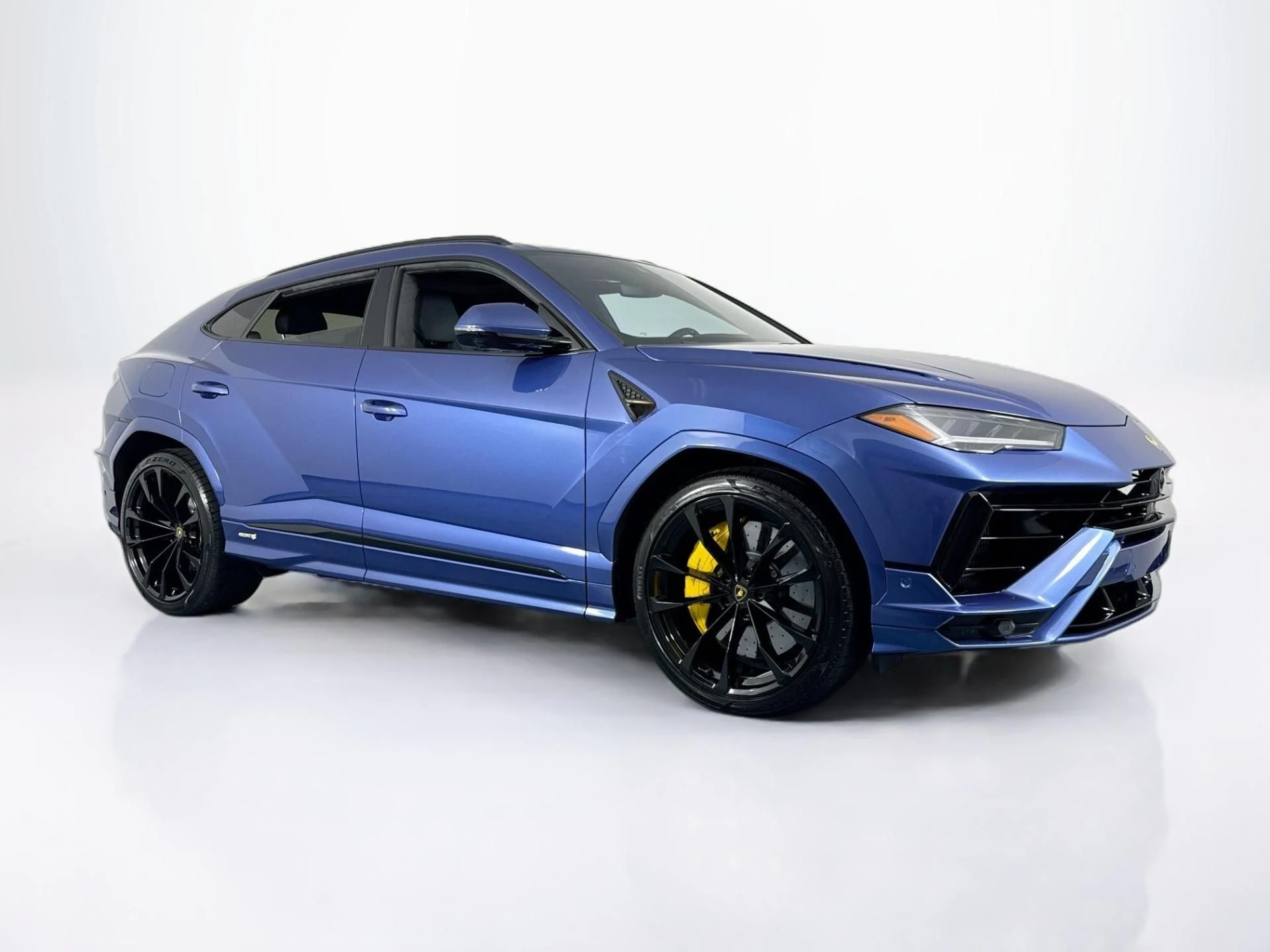 mph002_2120263190_Used_2024_Lamborghini_Urus_S_1784150897_e1e517d88e