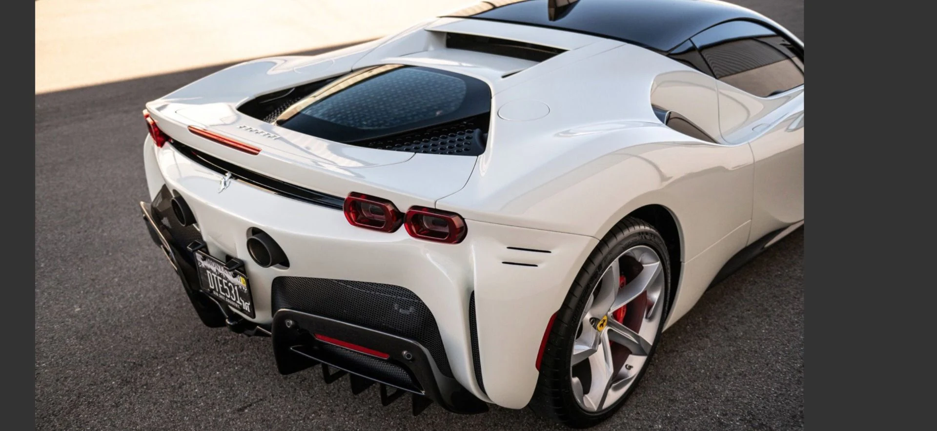mph002_2120499788_Used_2023_Ferrari_SF_90_Stradale_1782505282_5a420b5c8d