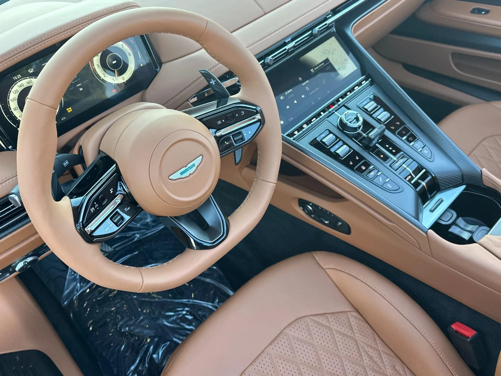 mph002_2125291902_New_2026_Aston_Martin_DB_12_Volante_1764169825_98c062c16c