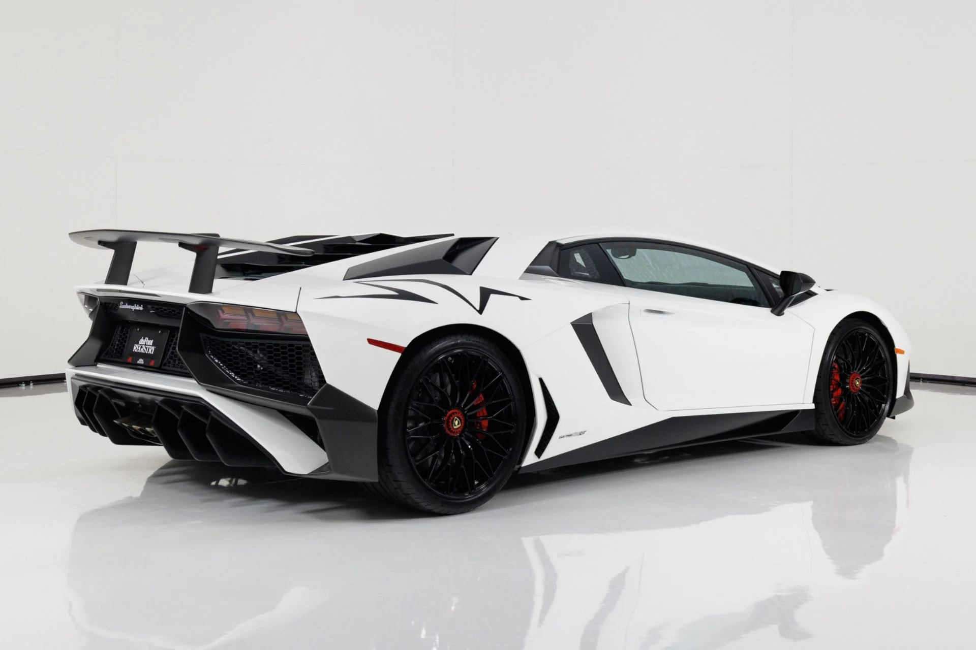 mph002_2130873075_Used_2016_Lamborghini_Aventador_LP_750_4_Superveloce_1779992498_811e54cc65