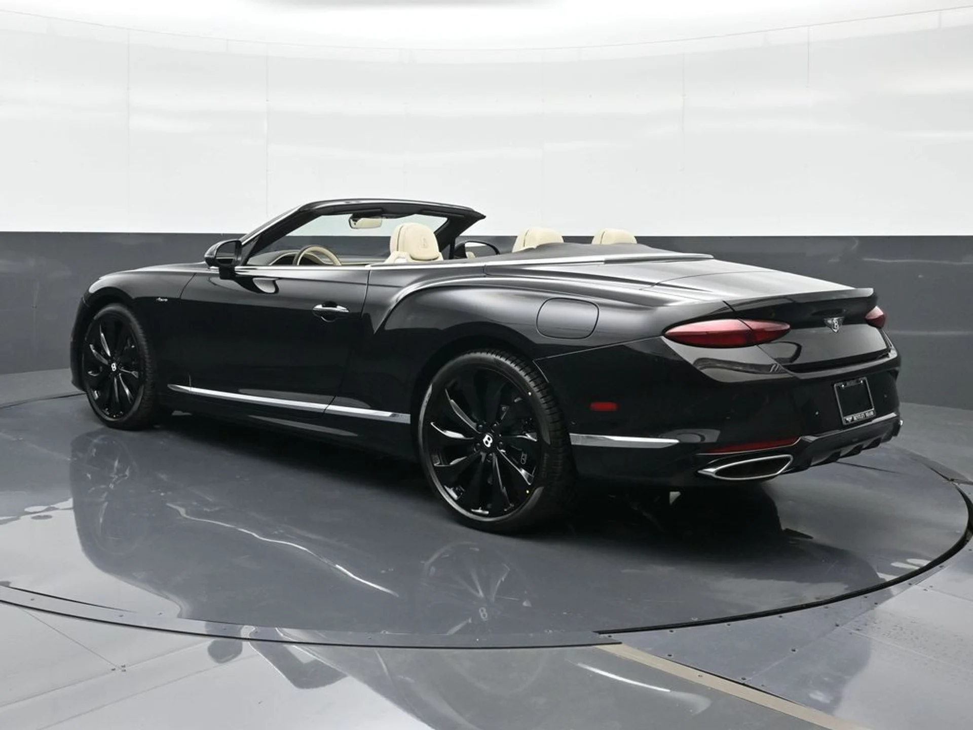 mph002_2132112534_8cc2679be6dceb559584a50a87b47617x_a4e43bb500