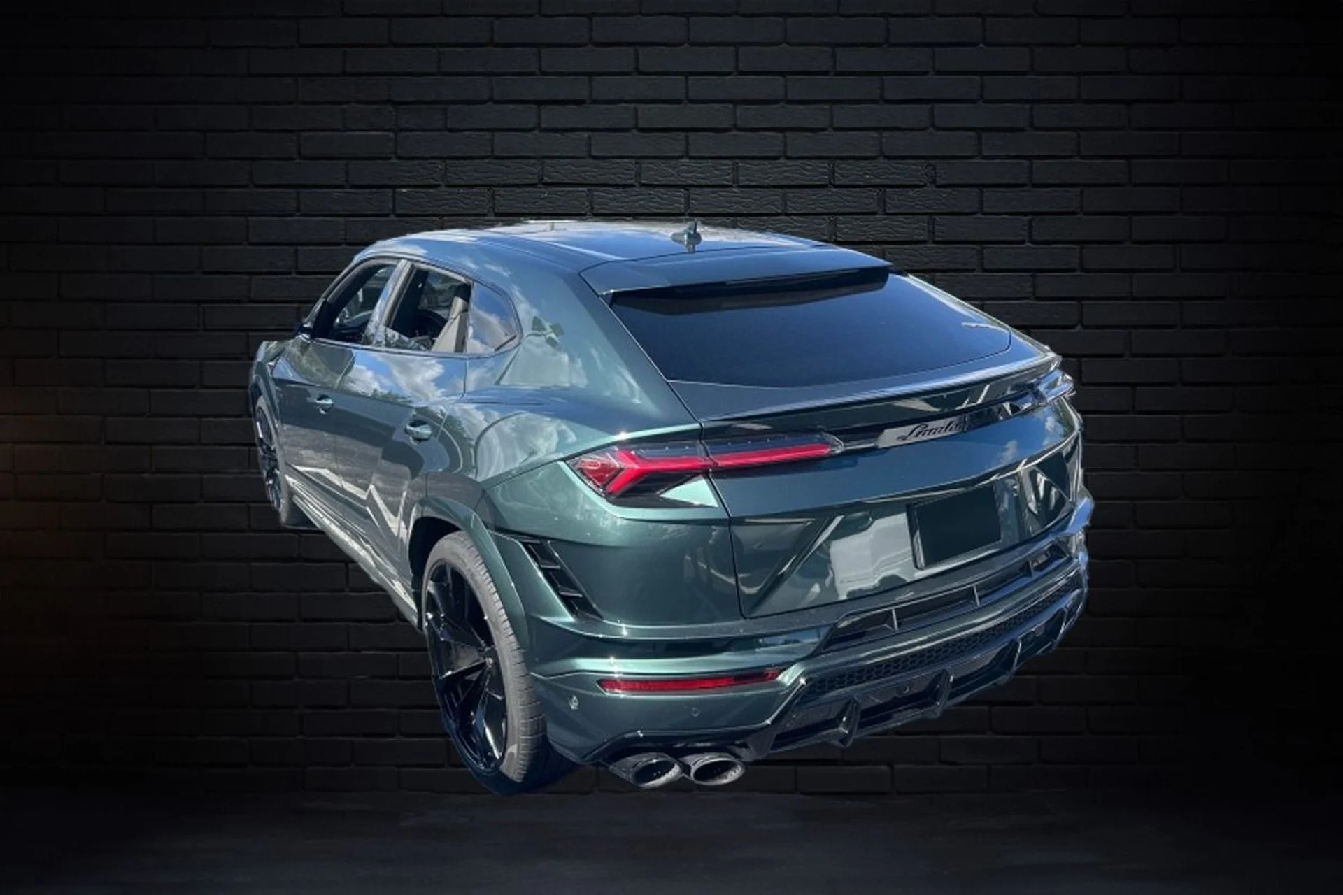 mph002_2136259162_Used_2024_Lamborghini_Urus_S_1769870604_1f2006d933