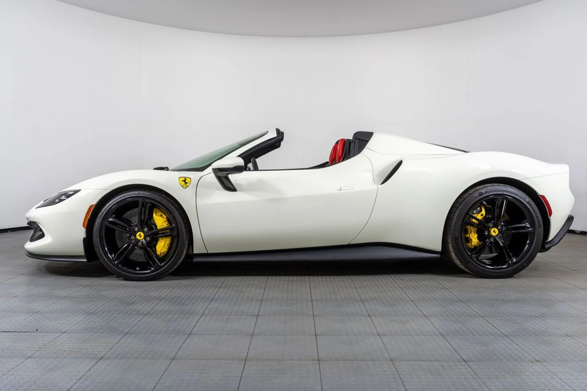 mph002_213668873_bd91e6f7_43de_445f_ae01_c37367fd77ae_8925698343