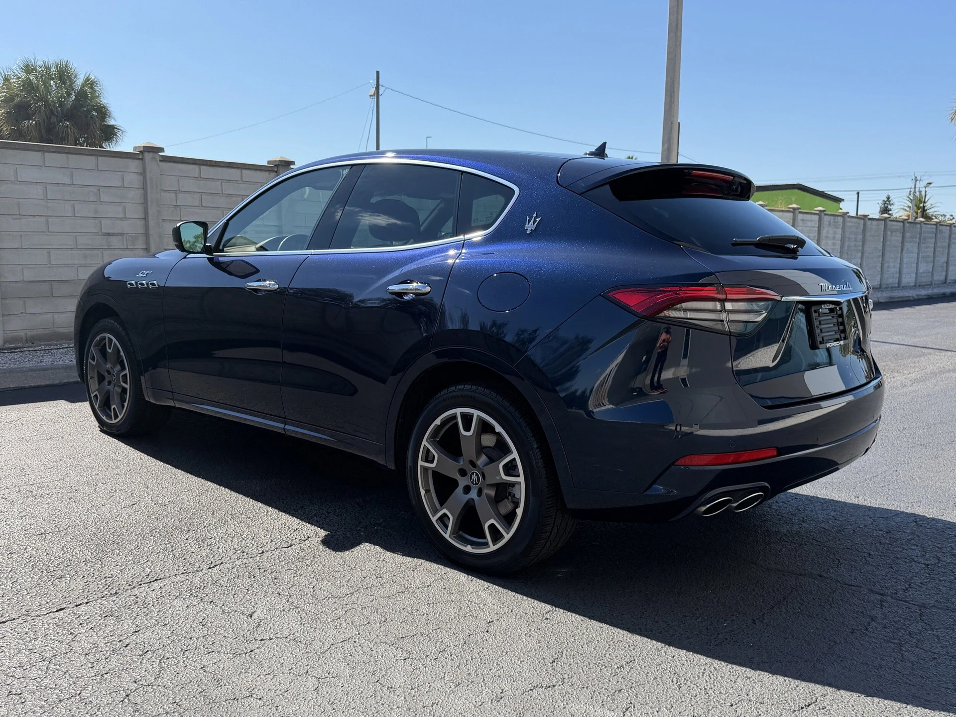 mph002_2145992749_a735dc2424adeb97fbeb435151cc0a34x_2f1c1cf235