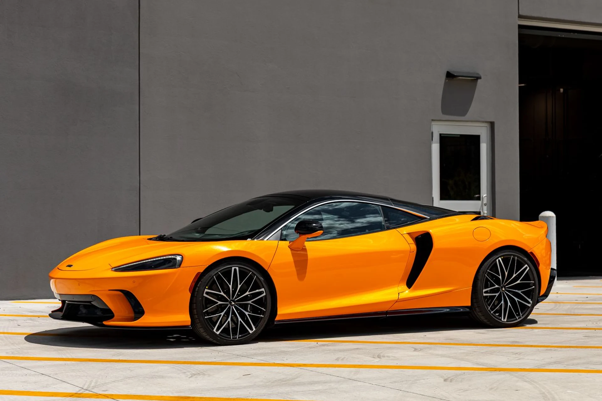mph002_2151524512_New_2025_Mc_Laren_GTS_72f7a2ea71
