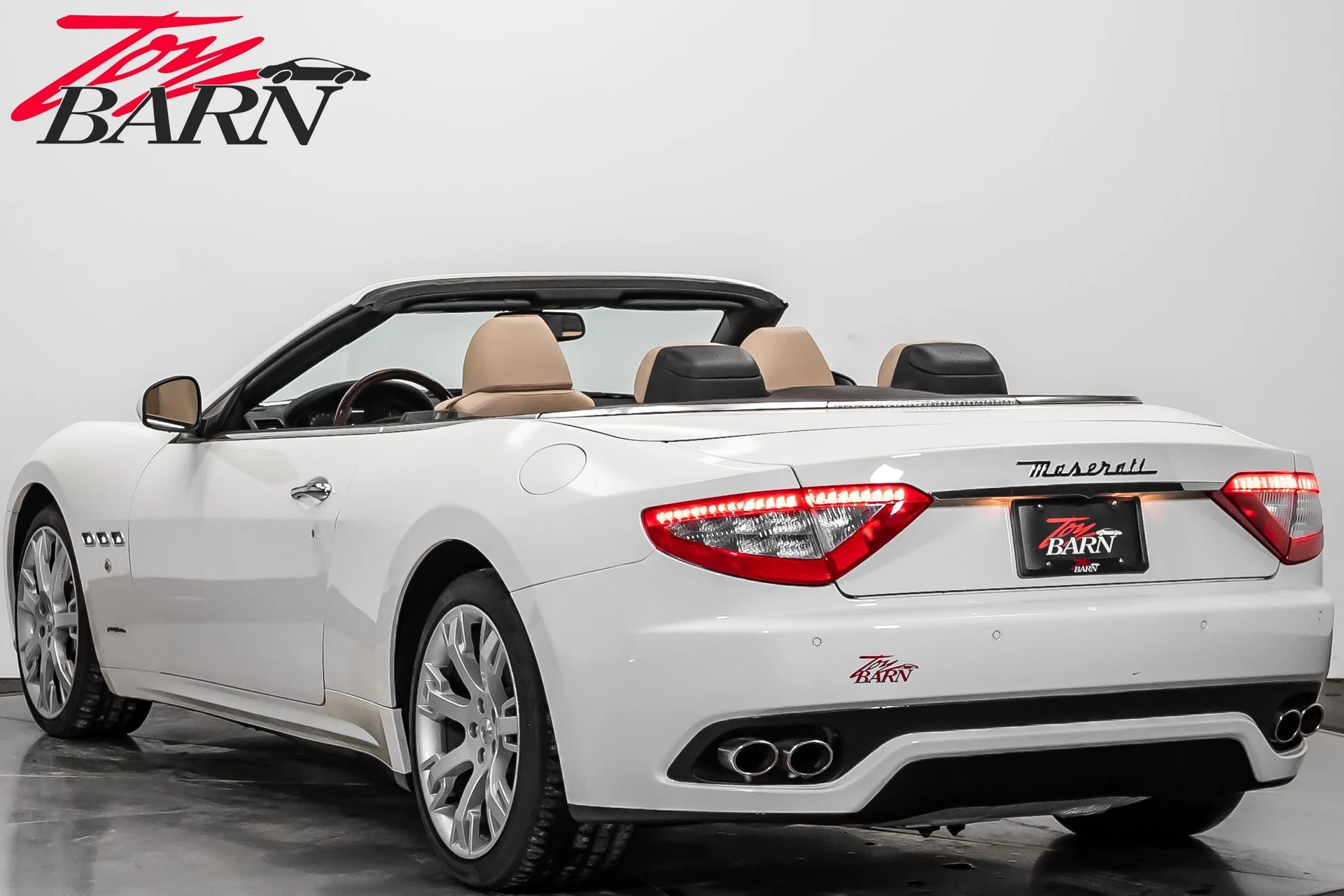 mph002_215977710_c120f38184f411c49340741a82ae9104x_538340ec7b