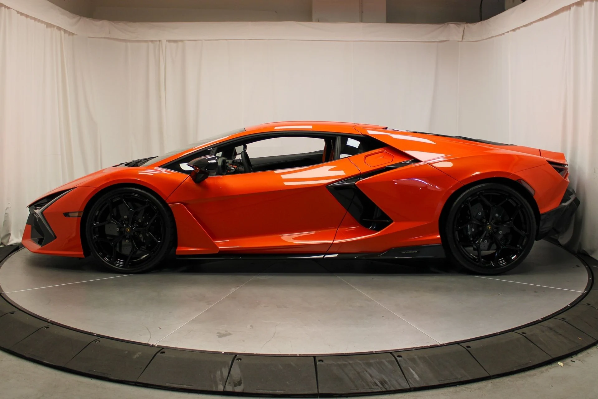 mph002_2177987994_image_2_53d2960acf