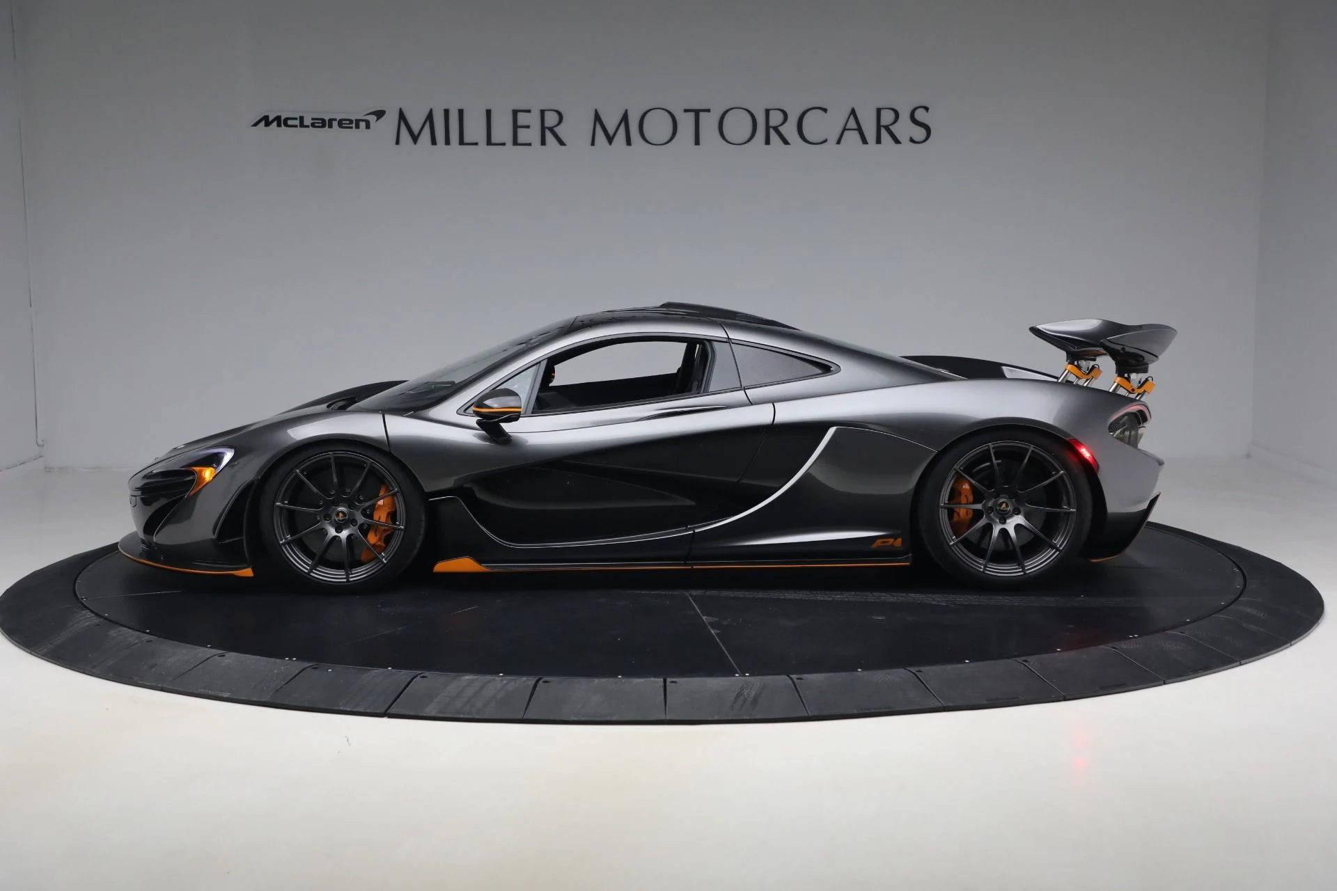 mph002_2183082612_Used_2014_Mc_Laren_P1_5df1d5b39b