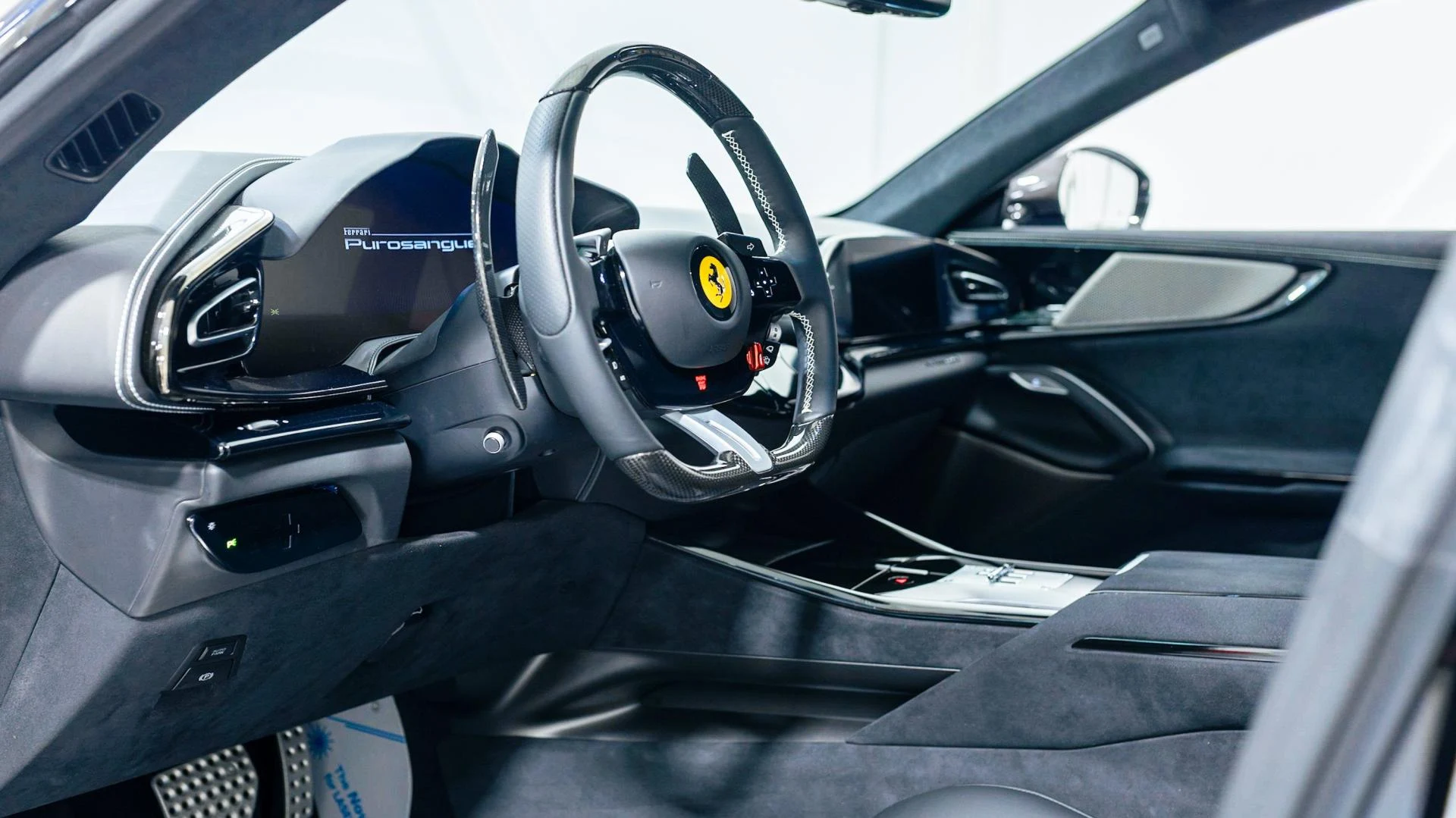 mph002_2192178767_Used_2025_Ferrari_Purosangue_Base_1783079285_47a659e8fb
