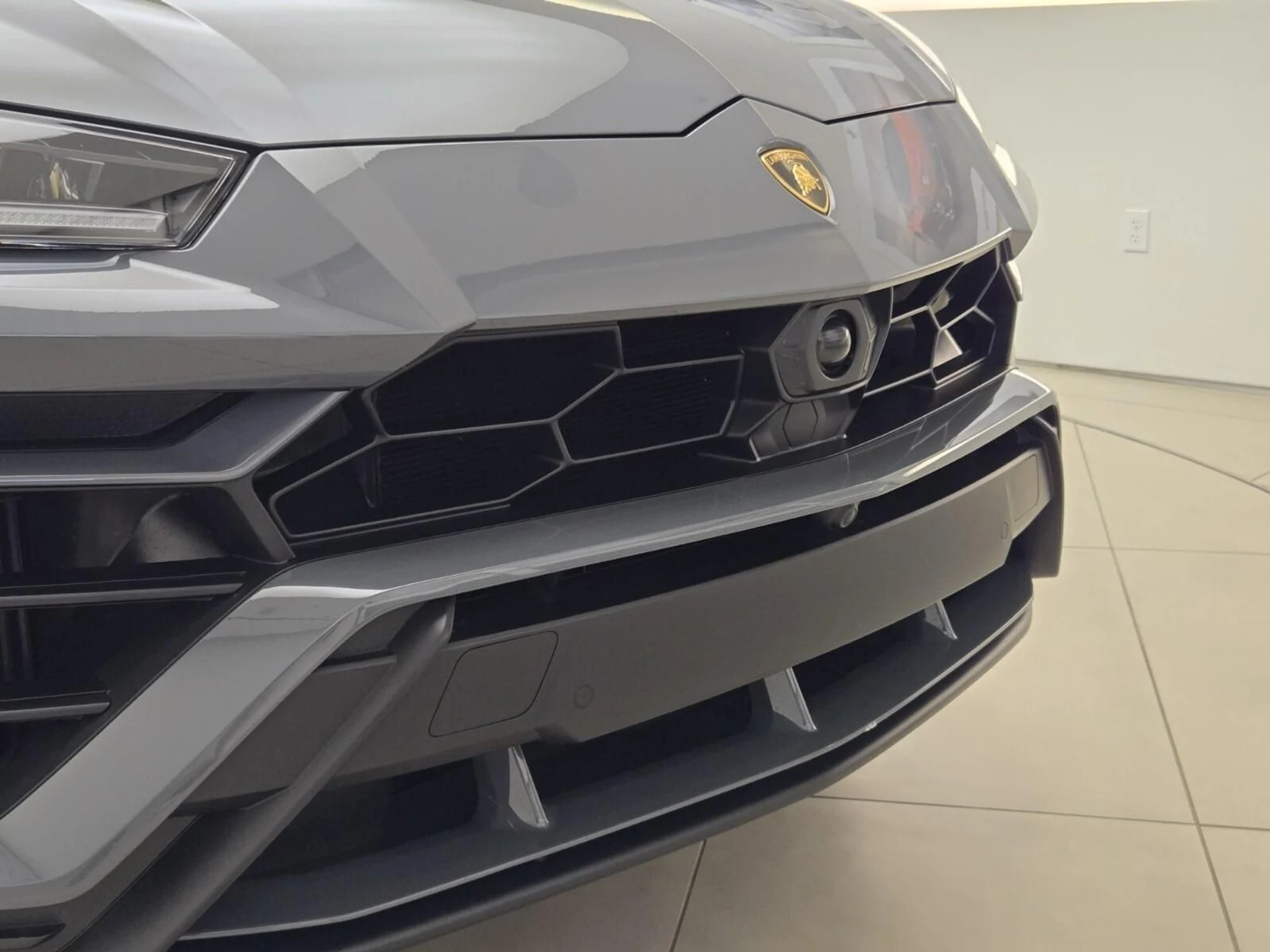mph002_2194654769_Used_2022_Lamborghini_Urus_1785561902_08ff463ef9