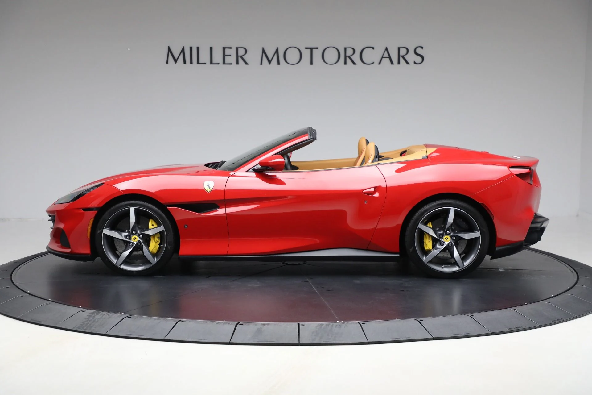 mph002_2195312279_Used_2022_Ferrari_Portofino_M_7418460be3