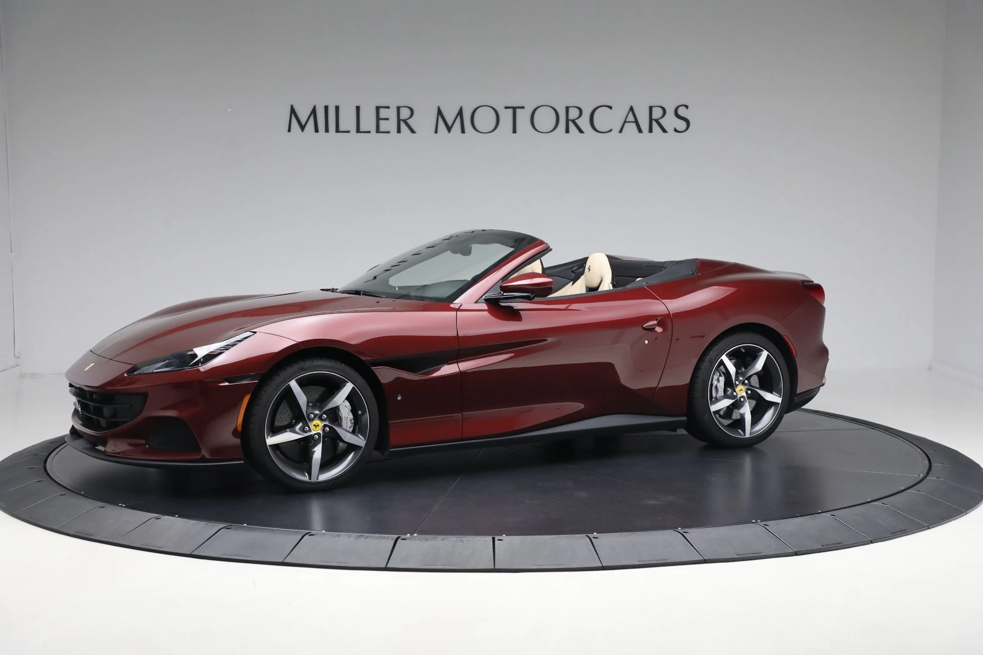 mph002_2208152805_Used_2023_Ferrari_Portofino_M_7bfbcd9b3b