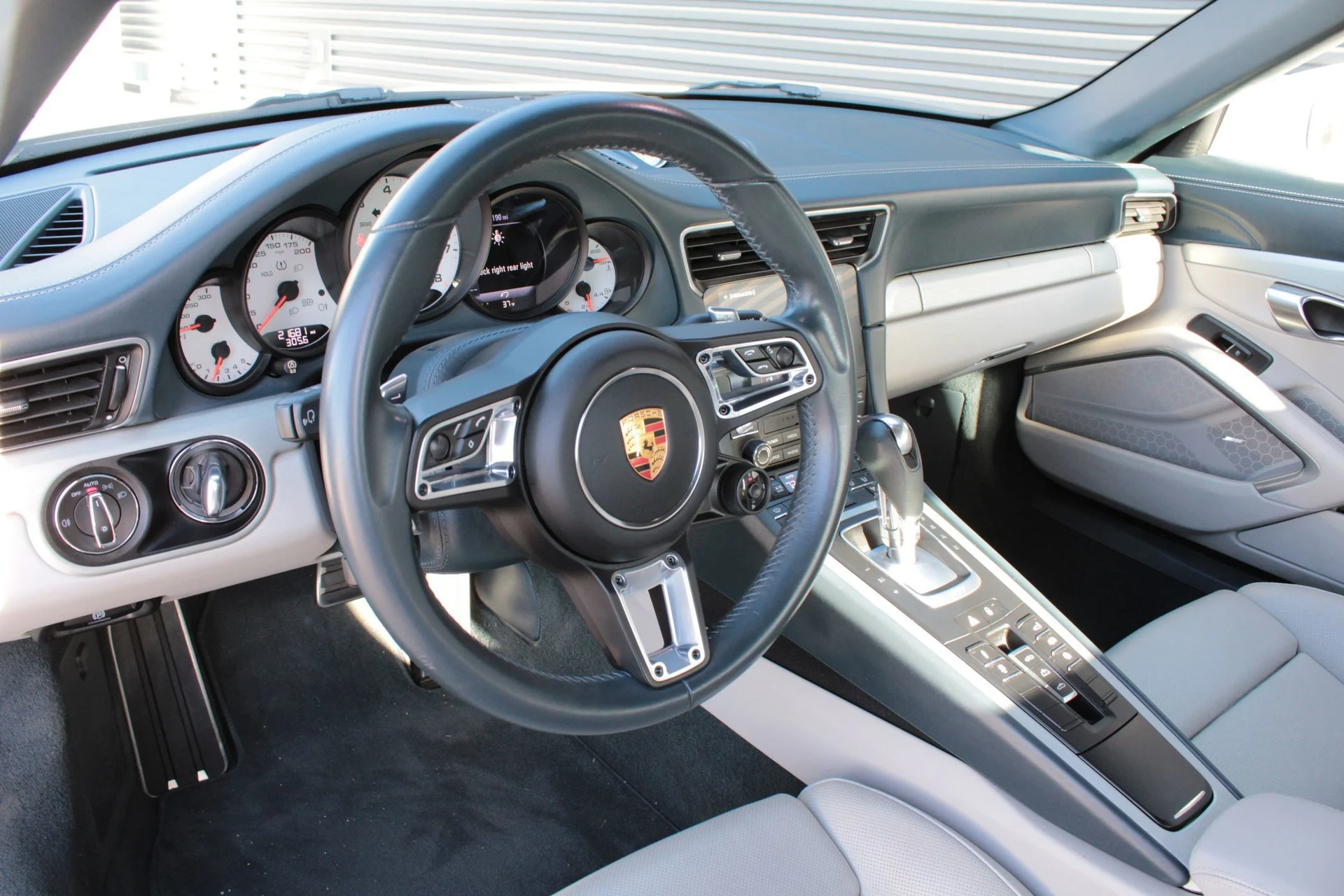 mph002_2211637402_e5abebb5ea90f22ecde5d4de052ebb6d_1e6bab42a8