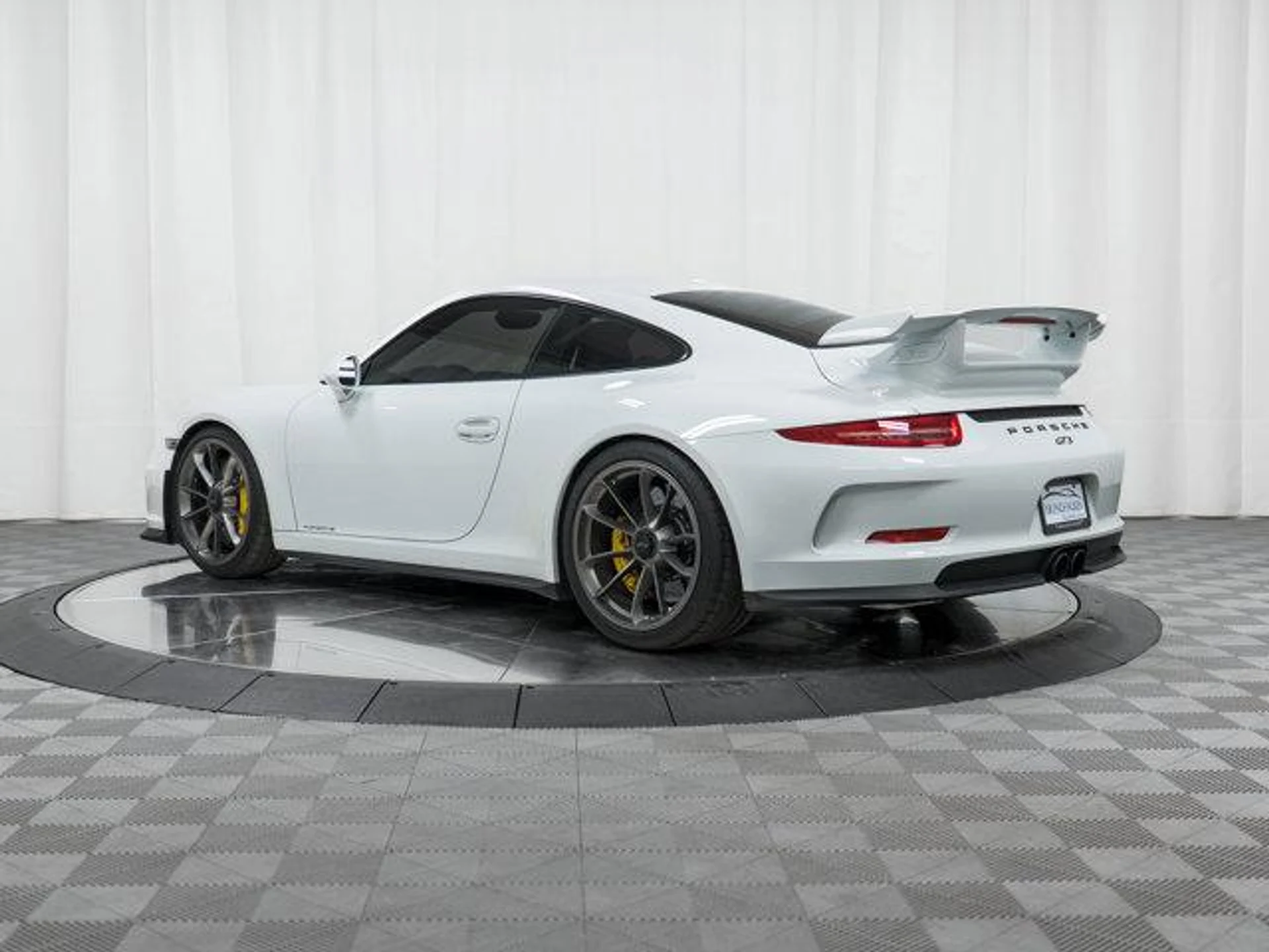 mph002_222155753_cxpm2_R2y0i_X22up_Wm3_DN_Wz_De_A_No_e6effb3407