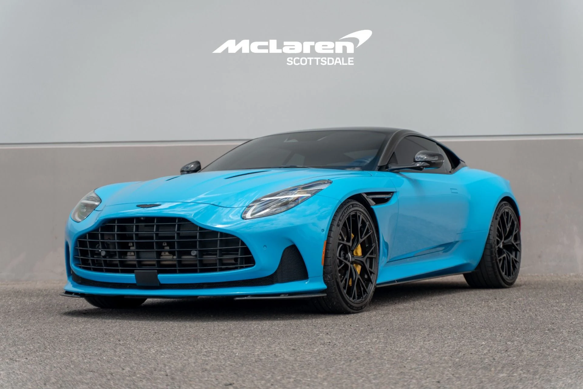 mph002_2224120295_Used_2024_ASTON_MARTIN_DB_12_V8_1782494675_764a8765a0