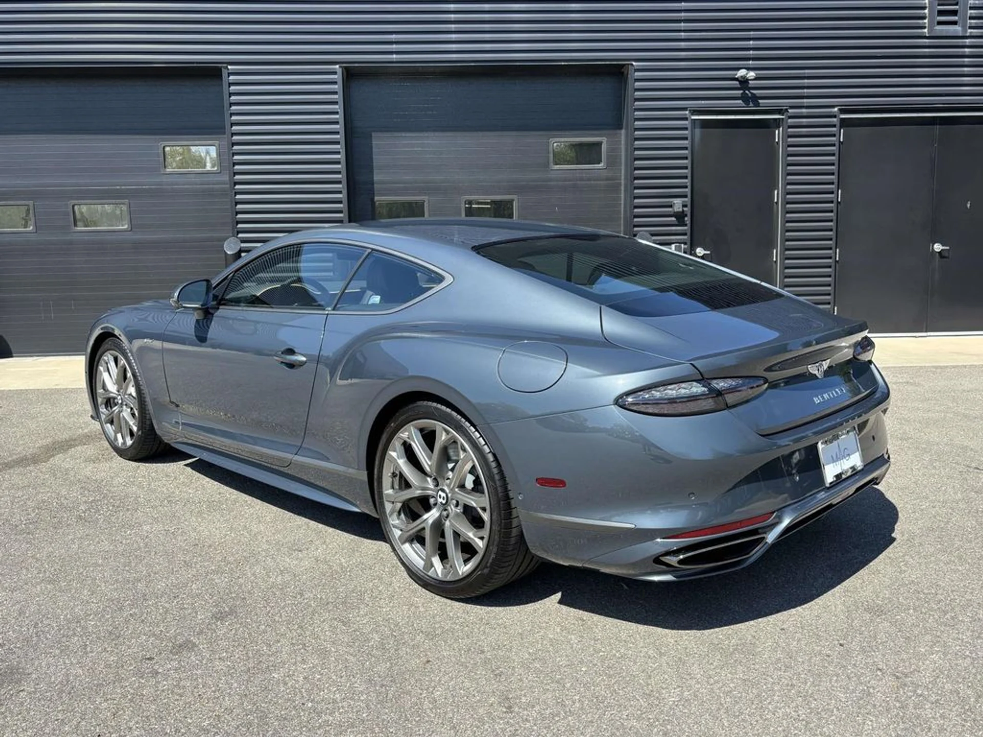 mph002_2224536289_0f393d38a54ba14922eb994805d47a3bx_6b2ba6babf