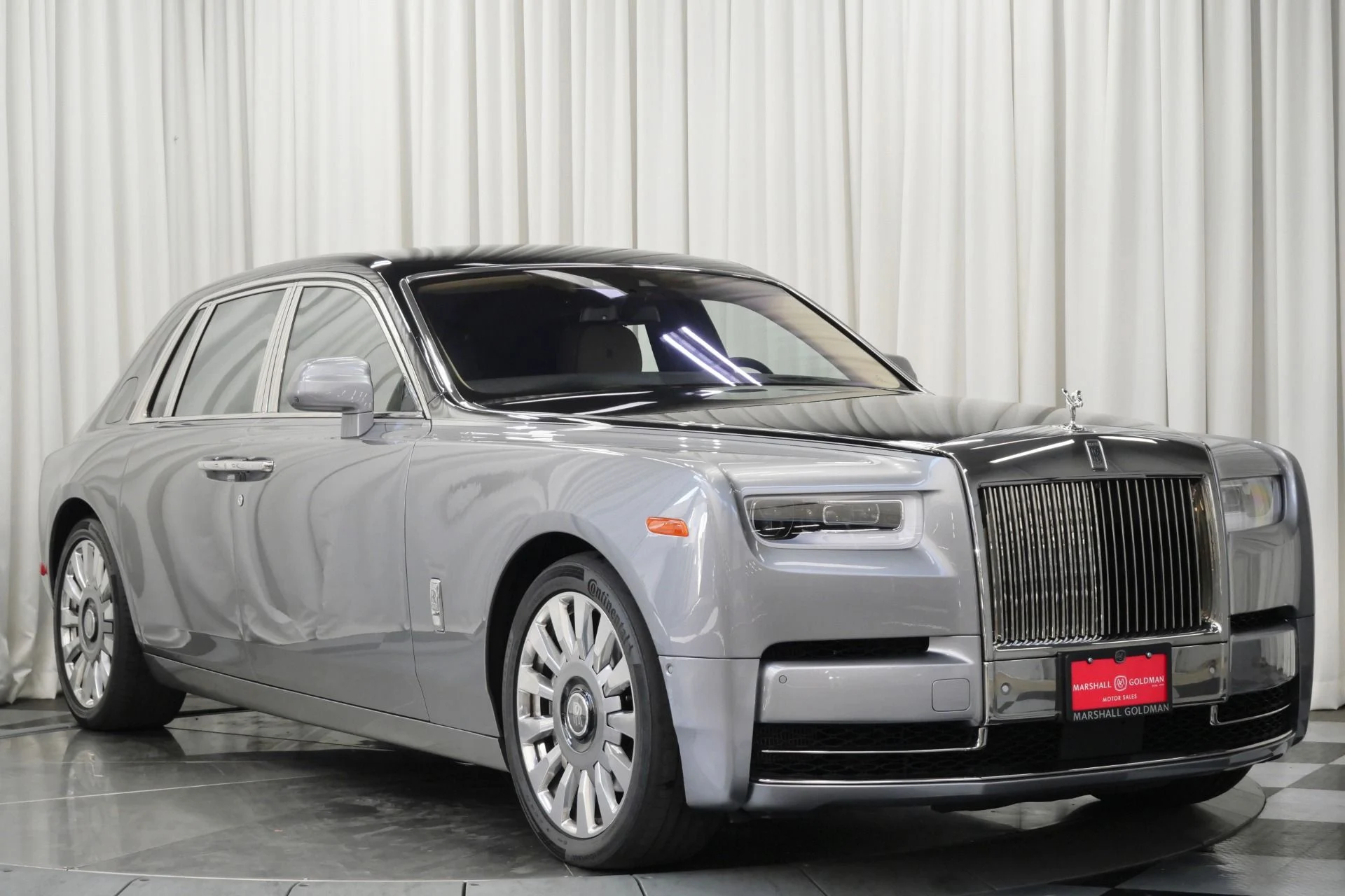 mph002_2224567595_Used_2020_Rolls_Royce_Phantom_1760120905_17567400f3