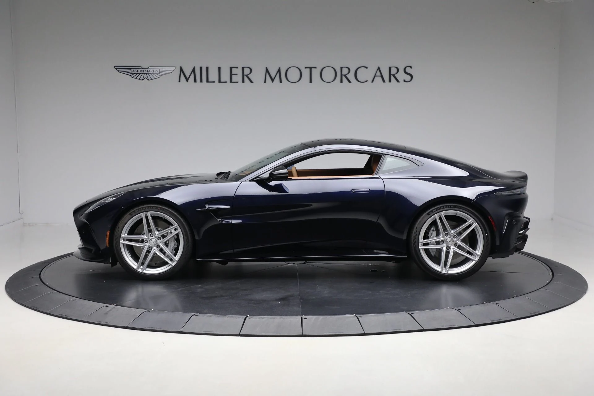mph002_2227030484_New_2026_Aston_Martin_Vantage_05d2e4fed2