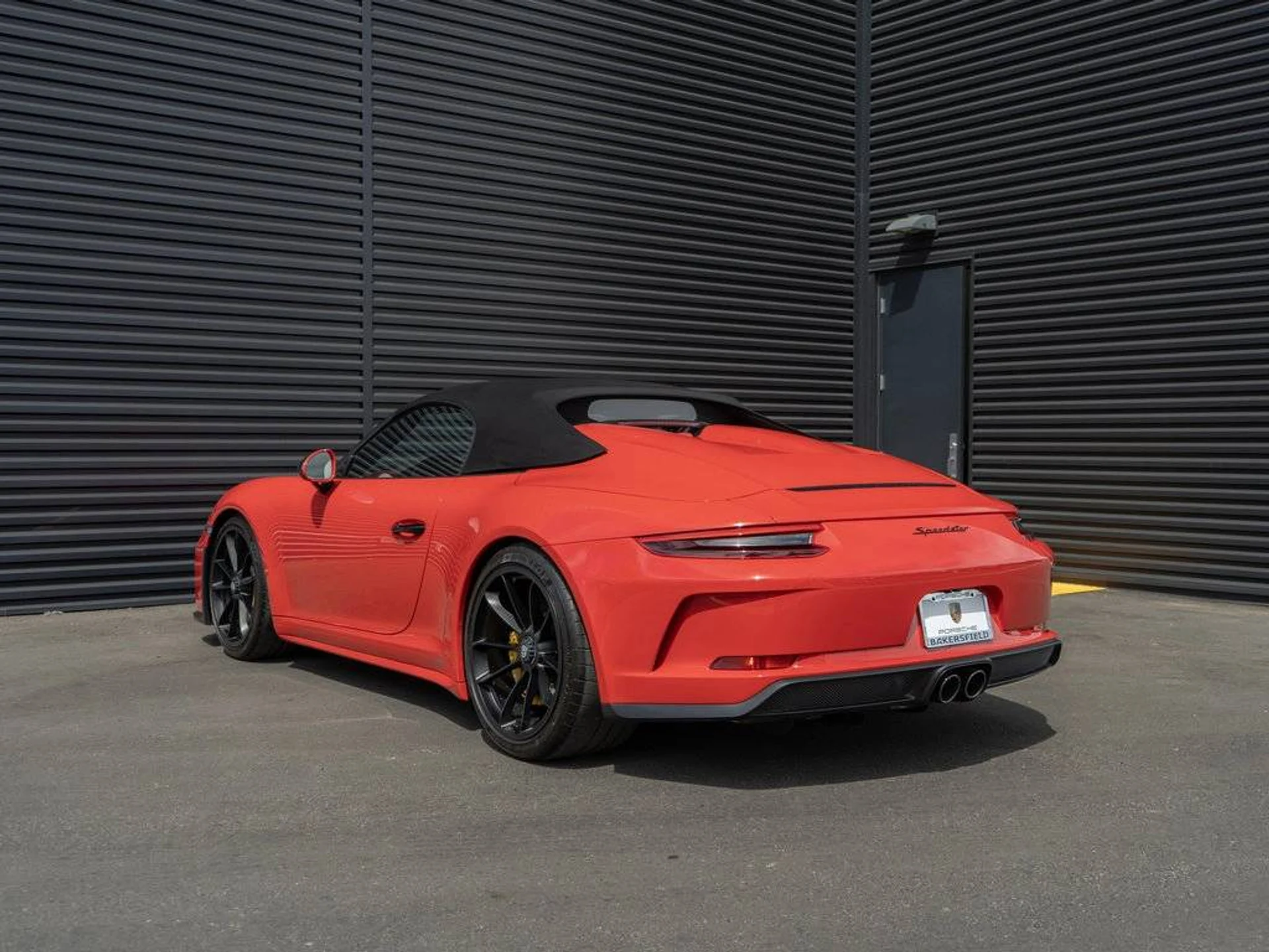 mph002_2227372757_1280_073ad04123