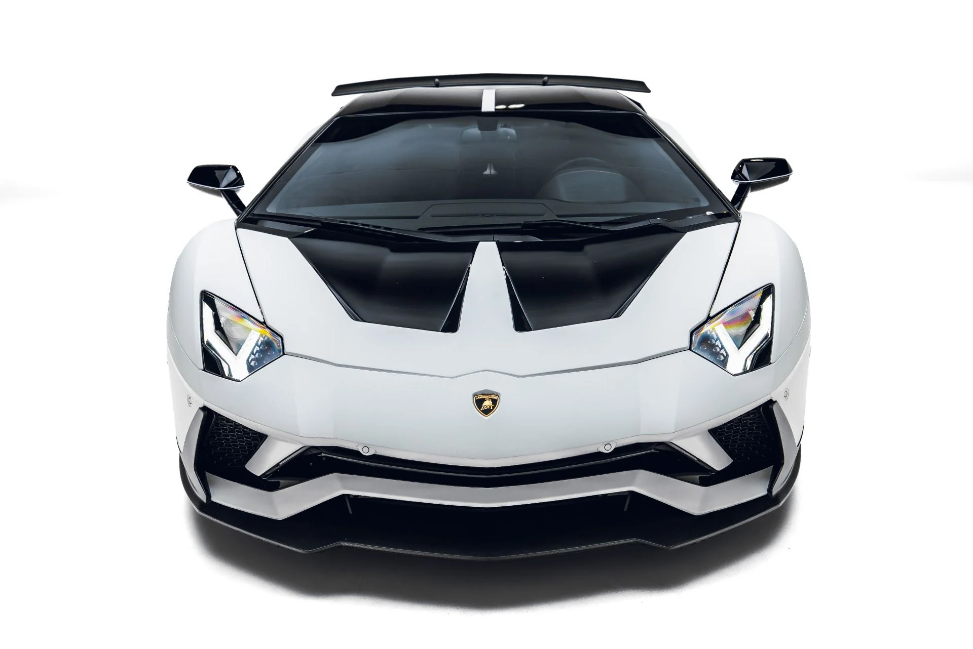 mph002_2228081020_Used_2018_Lamborghini_Aventador_LP_740_4_S_1783639862_6feed1341c