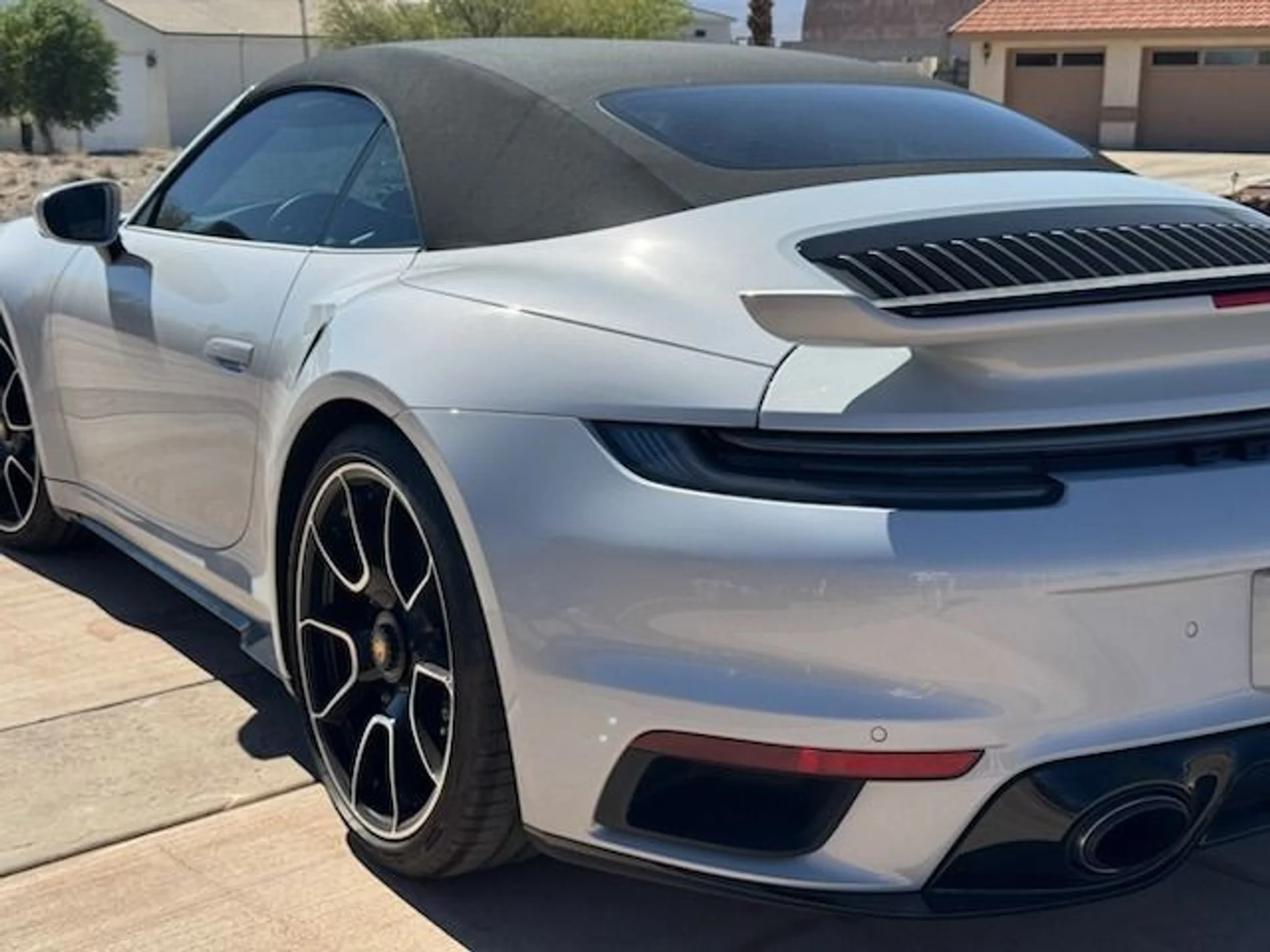 mph002_2228187203_Used_2023_Porsche_911_Turbo_S_1759521147_8376f1a5ed
