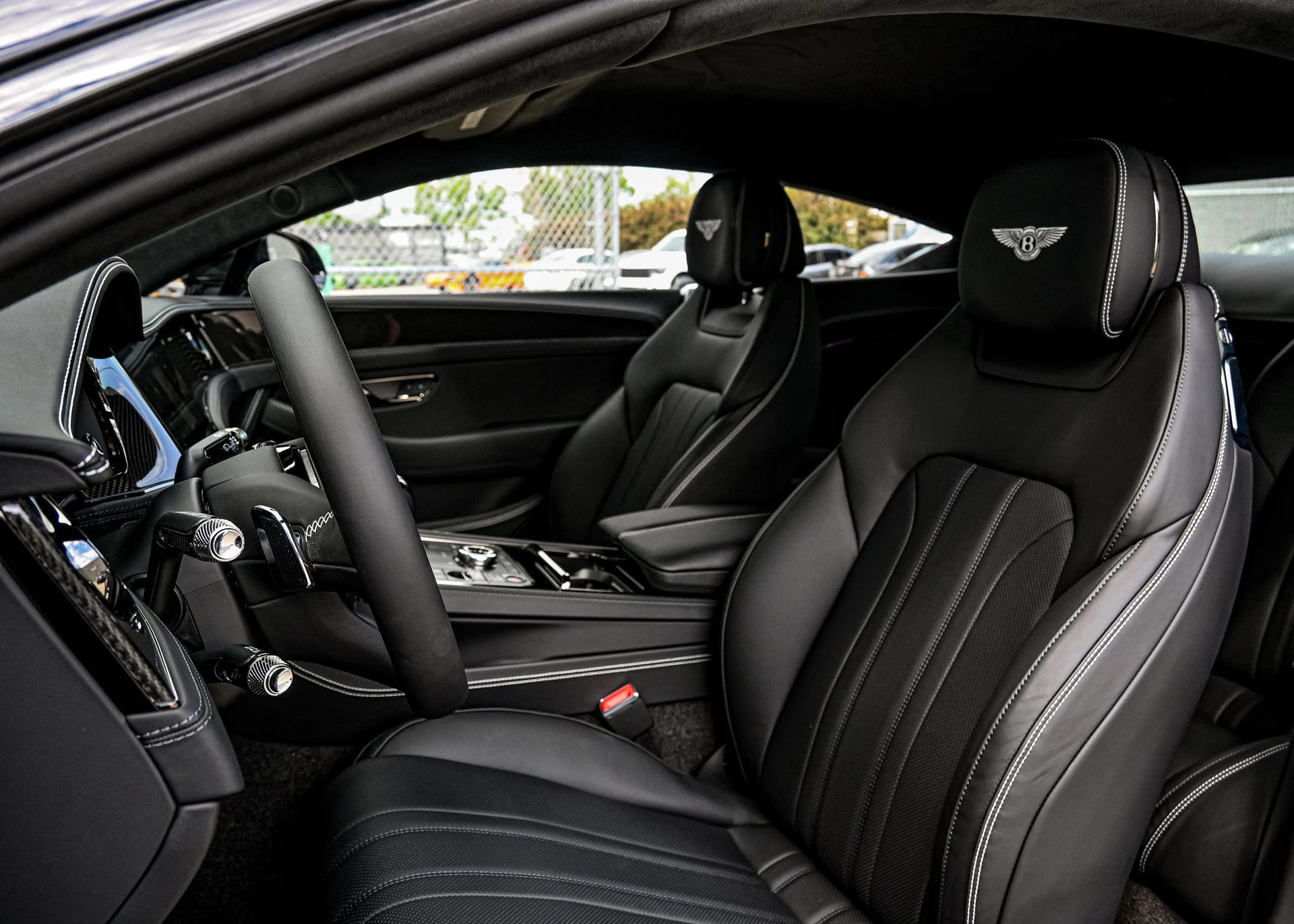 mph002_2239358228_0d0abb98_edbf_4c98_858c_434c1197a6cd_03b0d3f55a