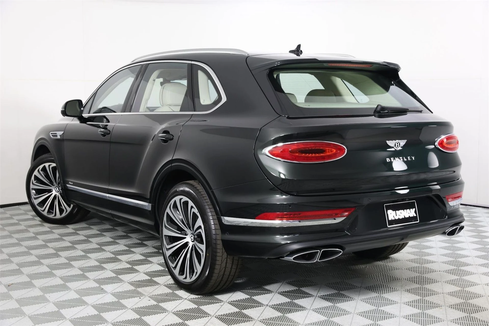 mph002_2248778799_33352521c3e70dac03c859f94e3b952d_def10b5fa2