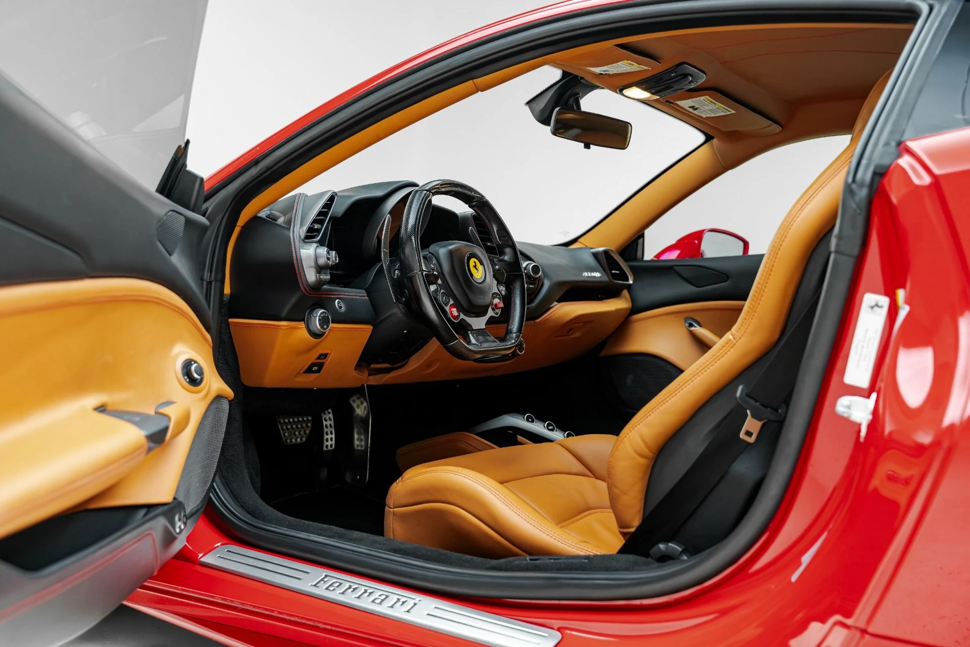 mph002_2253416186_Used_2016_Ferrari_488_GTB_1789513456_b9eb9deca9