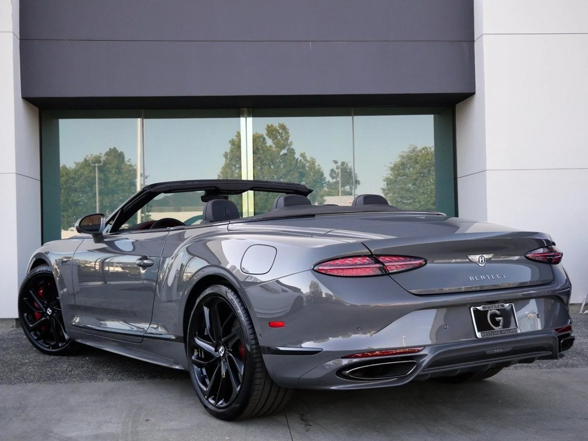 mph002_2254084092_ba906188c8aa407036678e415608c922x_da0c8ddff5