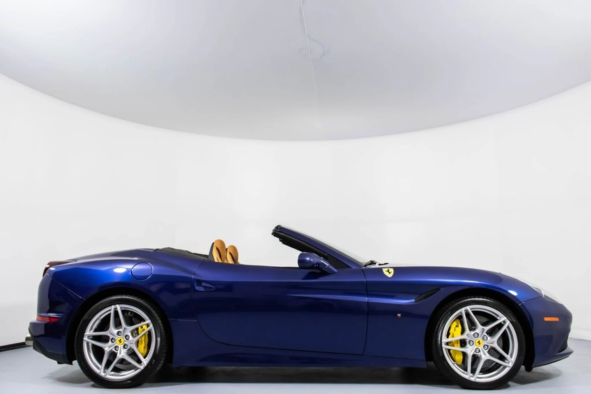 mph002_2270504905_26fe1256a61247fb126044fa1d8c84dbx_645e36839a