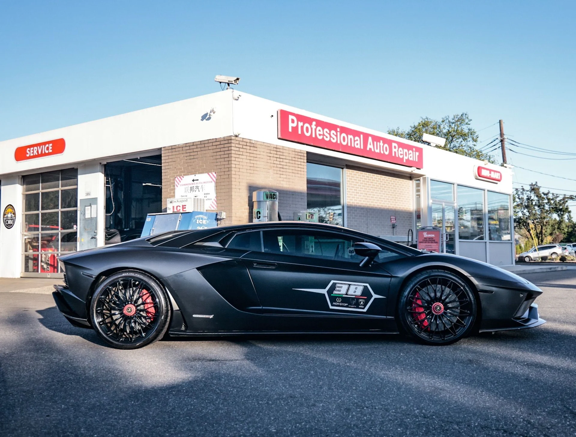 mph002_2271125132_Used_2018_Lamborghini_Aventador_S_1762208337_3cf7f81ad5