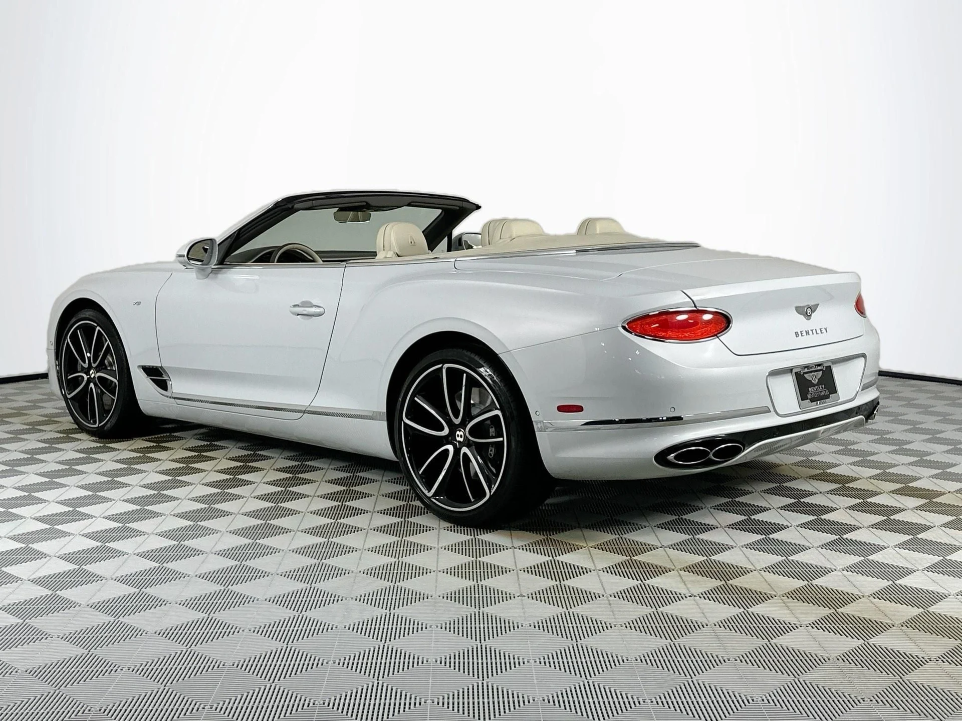 mph002_2273087606_3_e9936dab8d