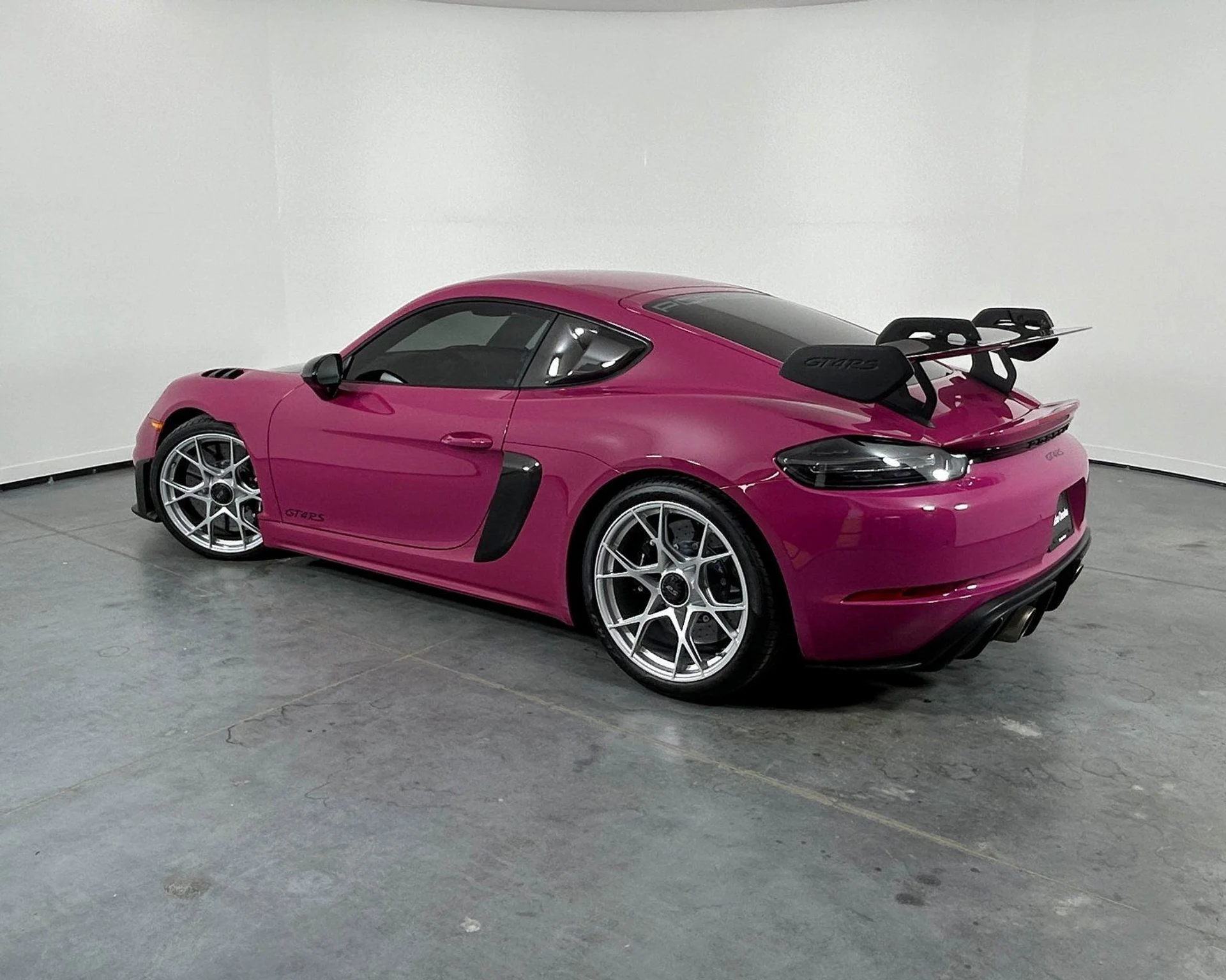 mph002_2275314695_40eab7398cc6437ab21d259ad1fb1eb6_493e3d8816