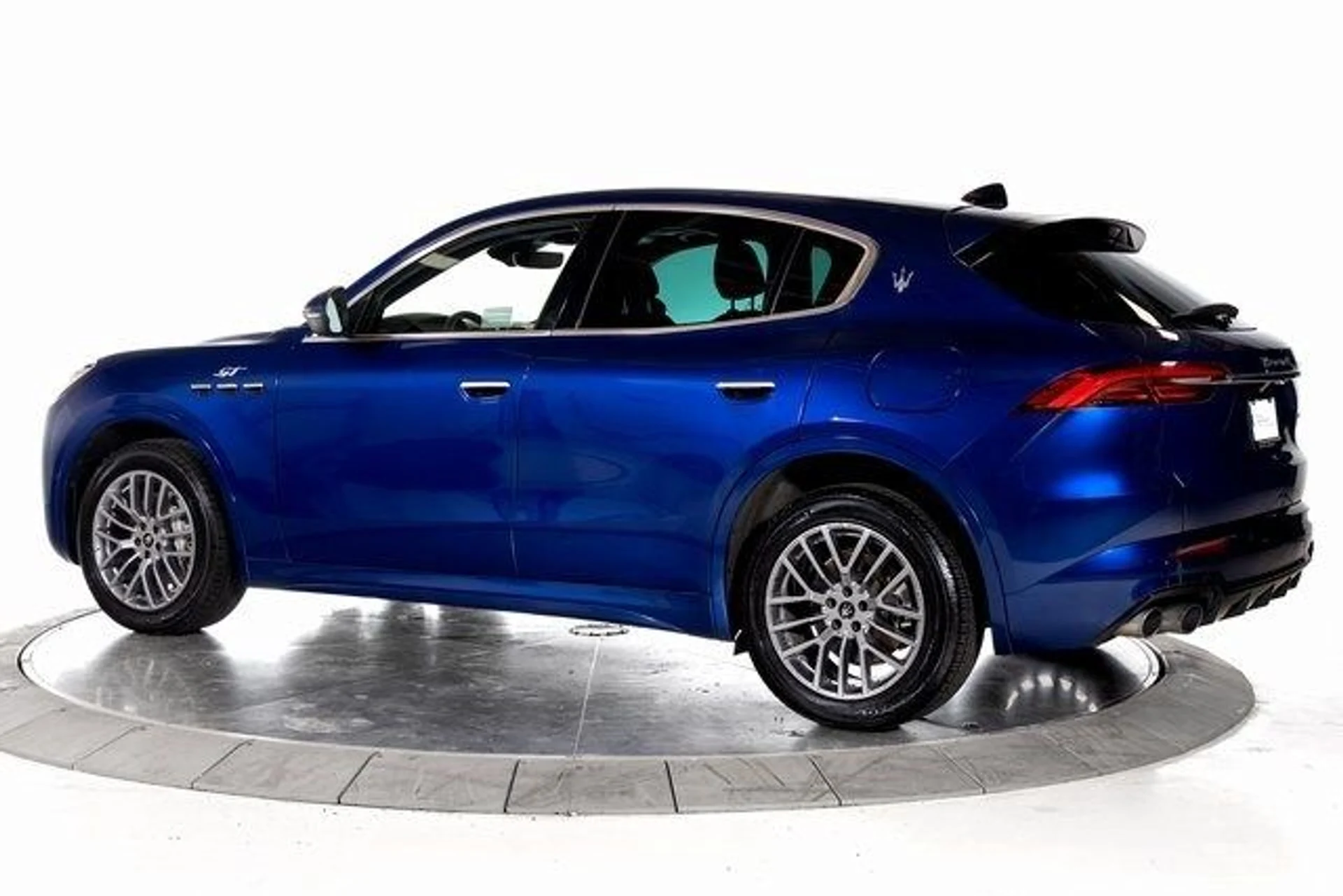 mph002_2286882180_a19e9dc68f398f26ae23046aea73c809x_90272c596b