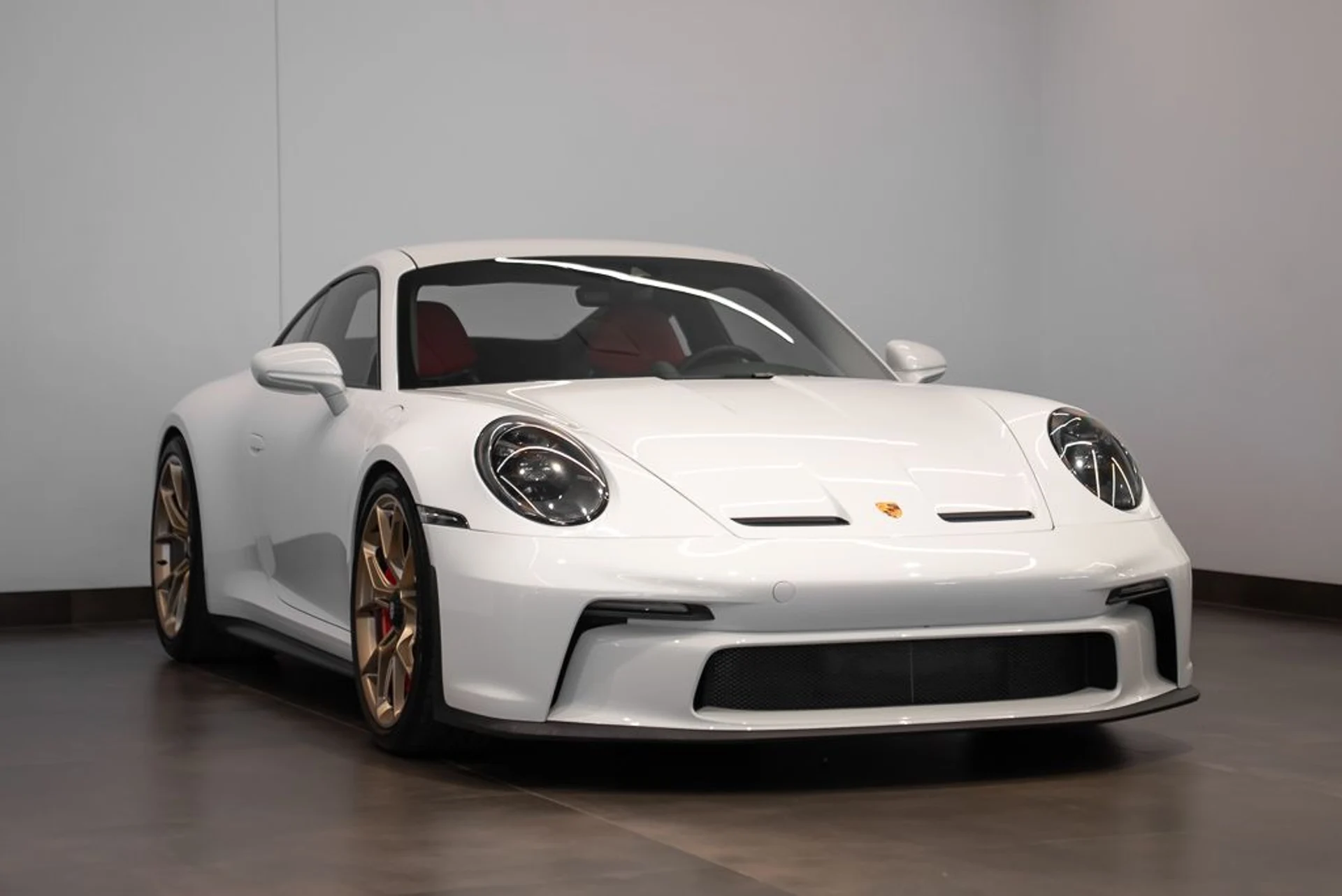 mph002_2294095426_porsche_911_2024_04814df1d3