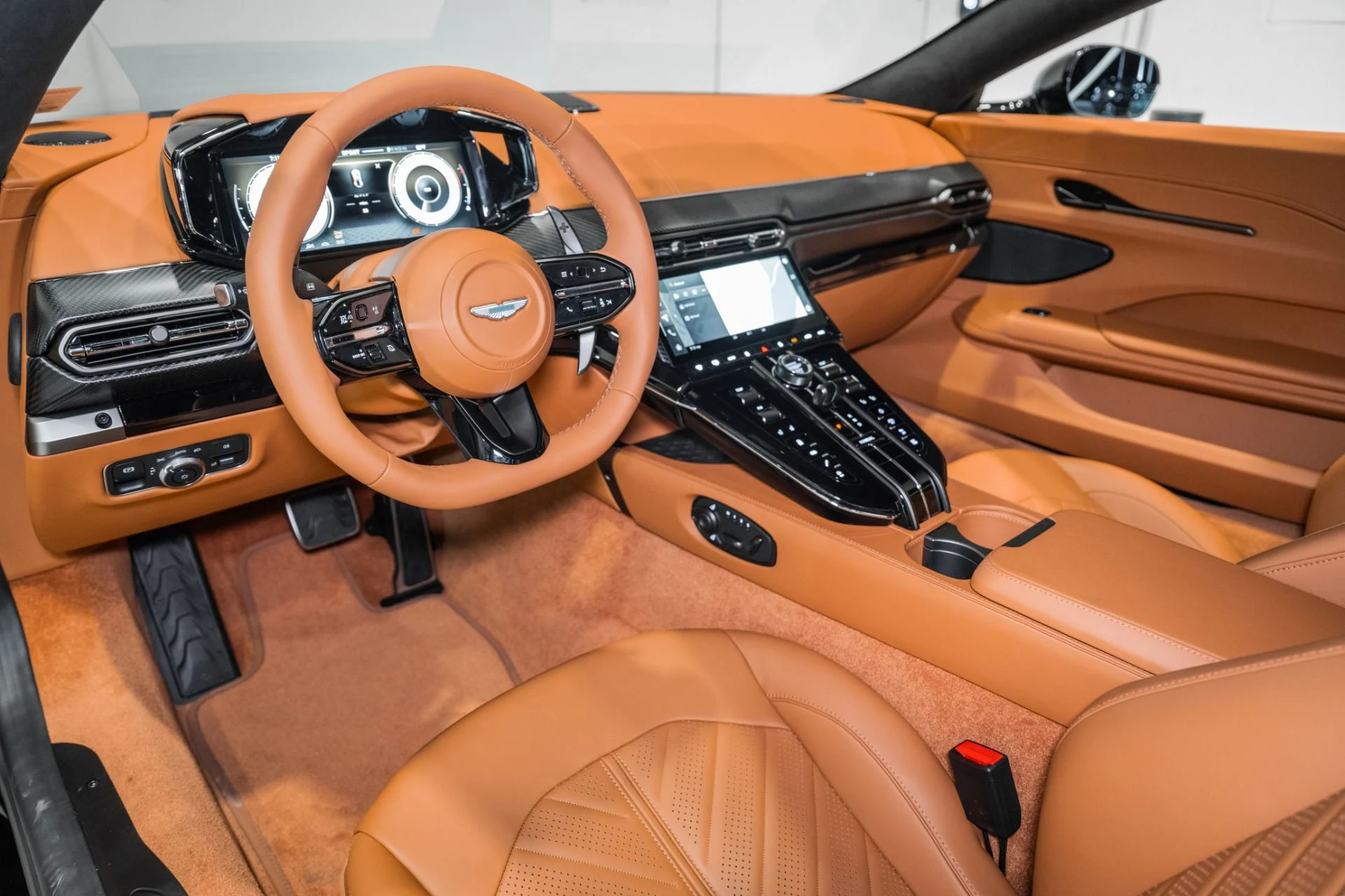 mph002_2298223552_New_2026_Aston_Martin_Vantage_S_Coupe_1767379959_ad0365a067