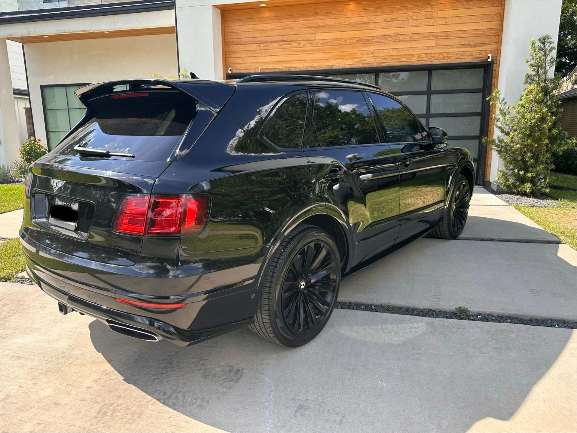 mph002_2298438467_Used_2020_Bentley_Bentayga_Speed_1783614017_294abb3625