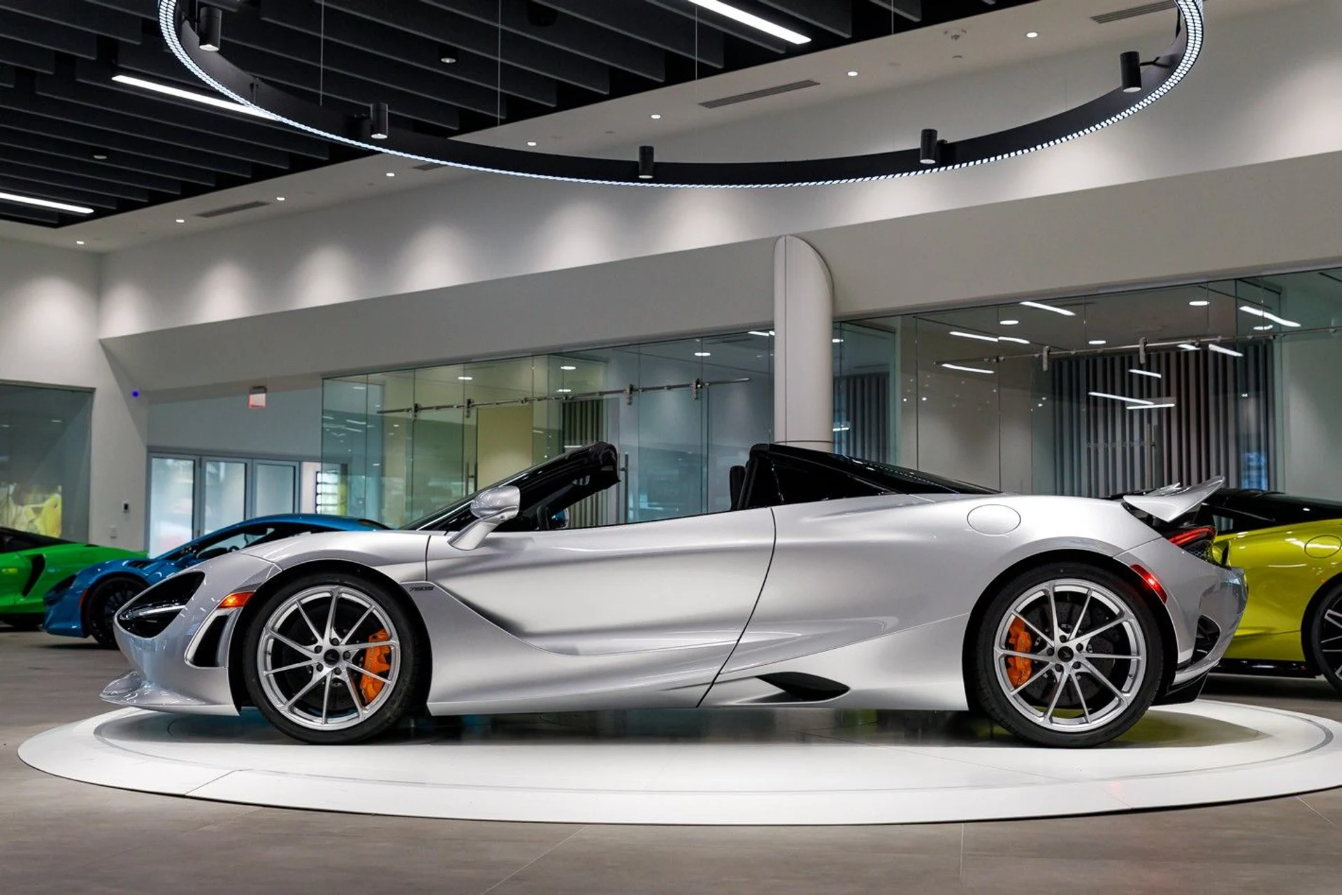 mph002_230266443_629_p3_l_9a582bfe26