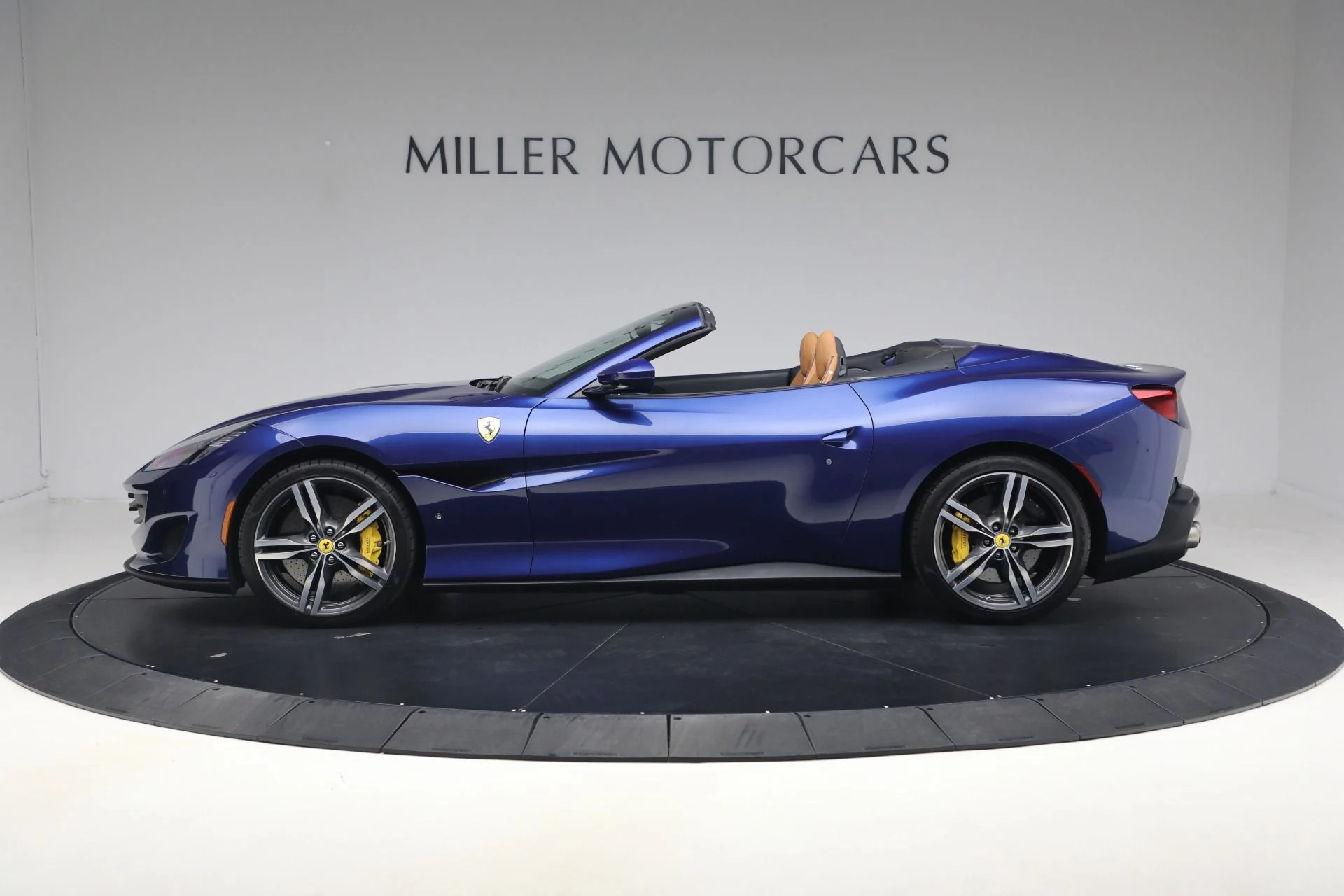 mph002_2311511303_Used_2020_Ferrari_Portofino_1775654485_220dea3e65