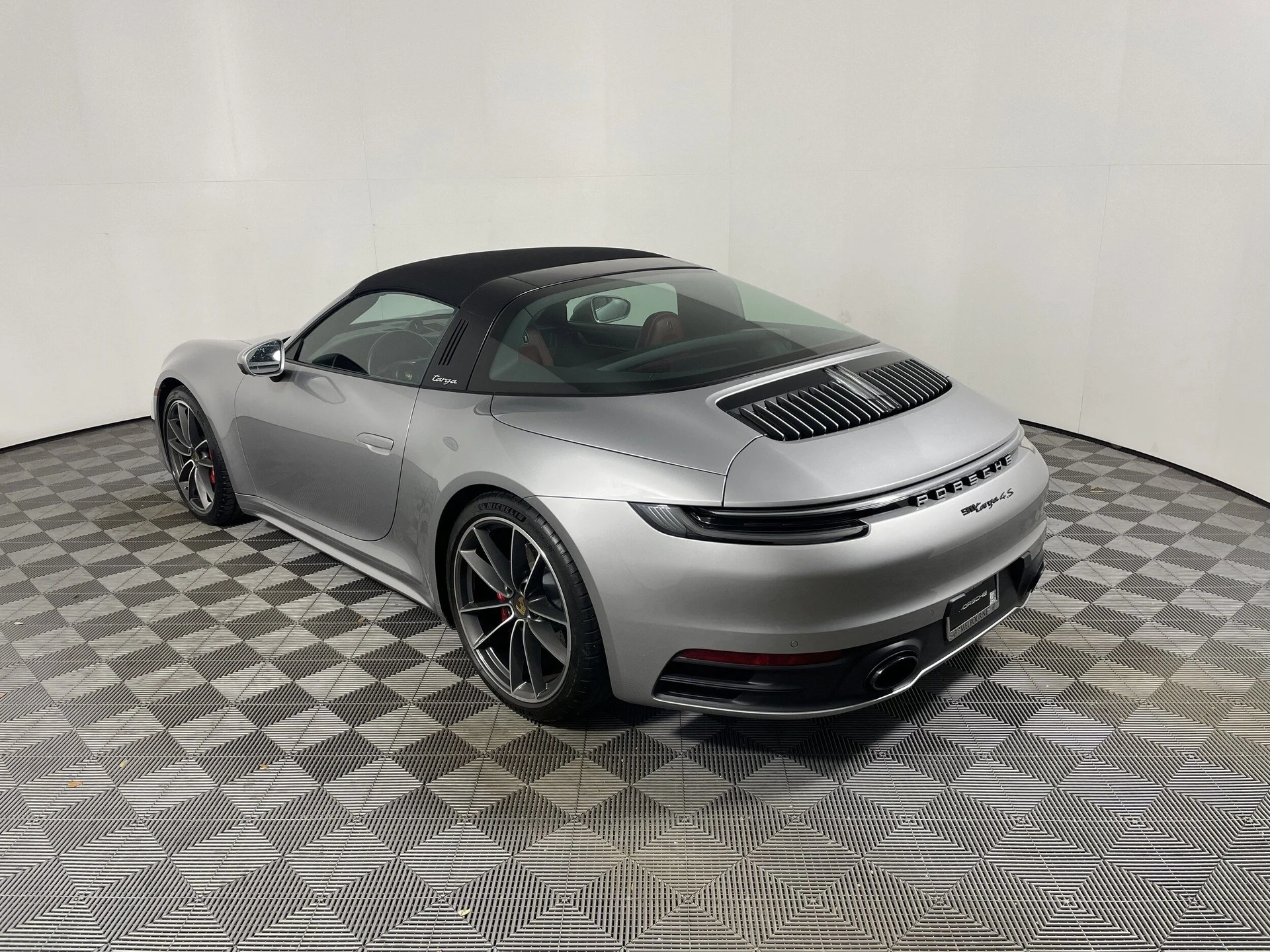 mph002_2320095061_e70d2e284763c9db9fddf76665d35927x_e6f8153317