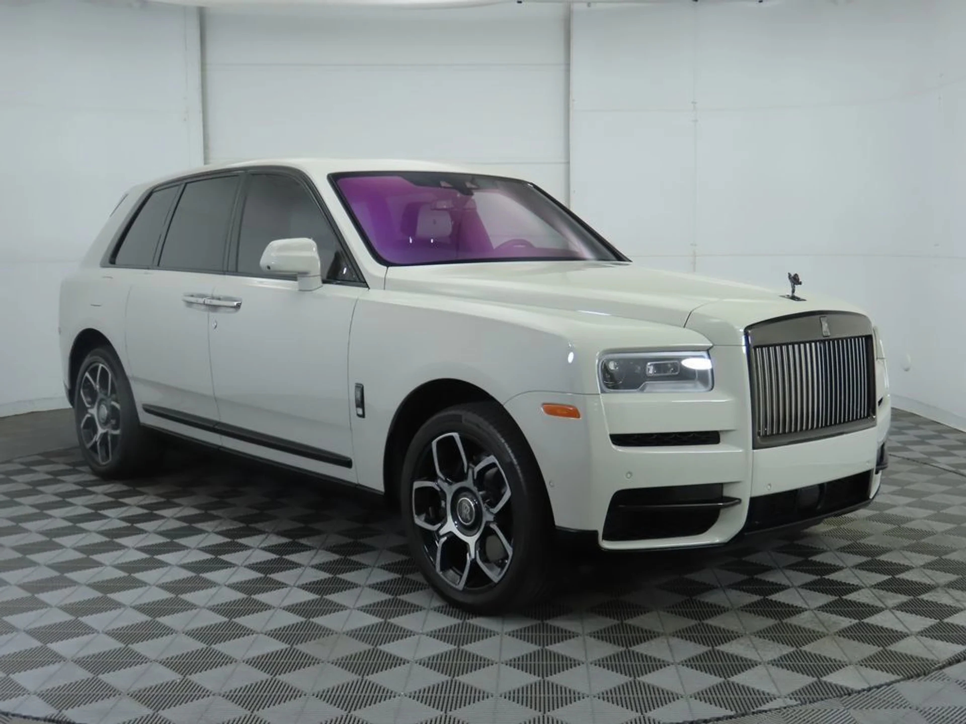 mph002_2323136470_used_2023_rolls_royce_cullinan_blackbadgesportutility_8119_22957248_3_1024_6f1333c261