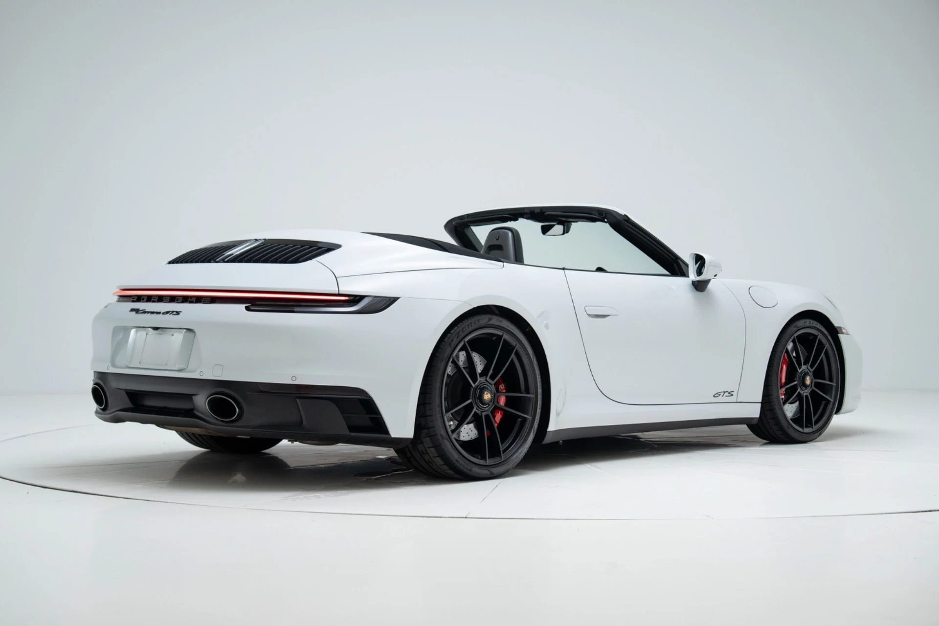 mph002_2332218327_Used_2022_Porsche_911_Carrera_GTS_1784566818_7e5bc22554