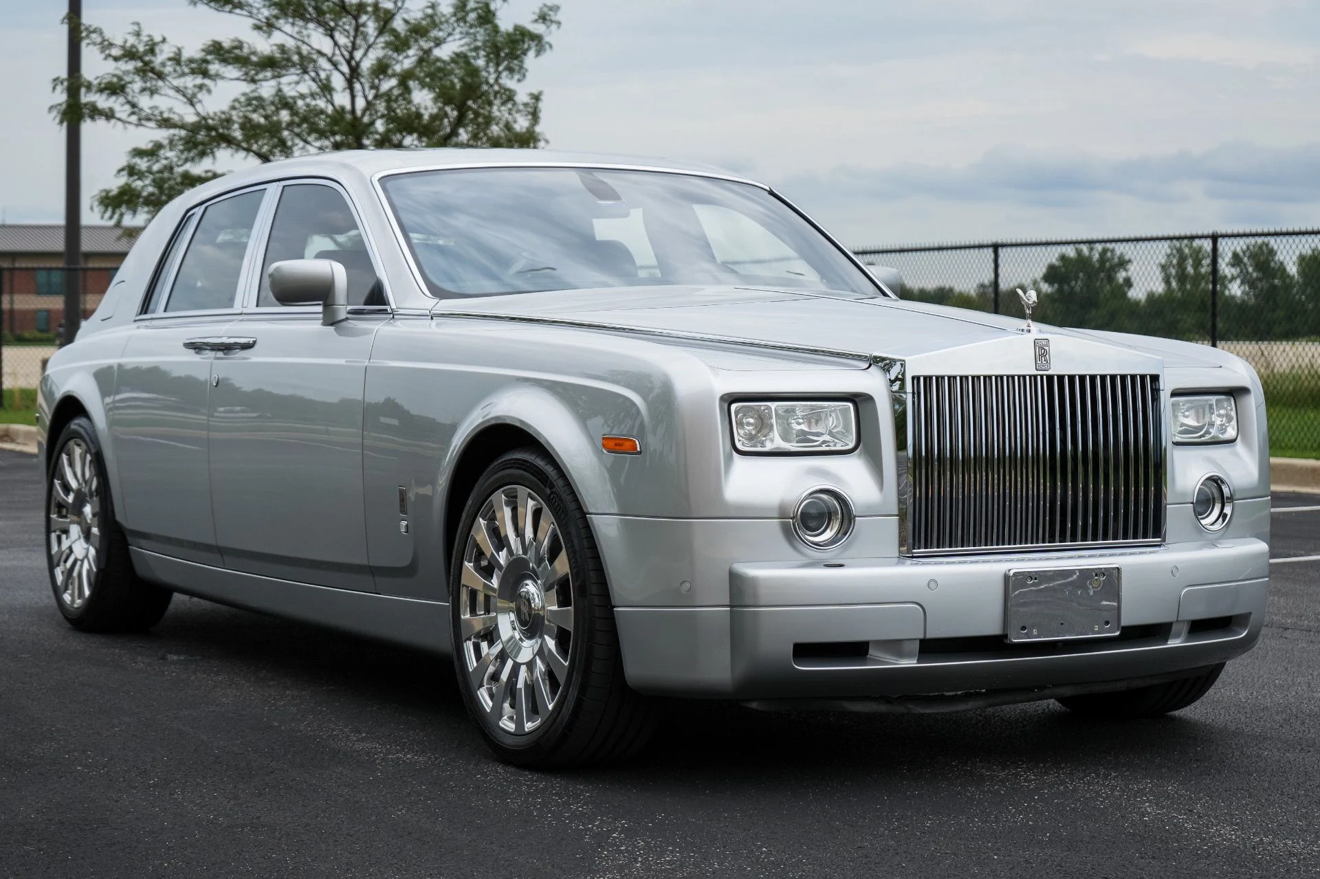 mph002_2337964472_Used_2005_Rolls_Royce_Phantom_1787087591_ece9f9d8ef