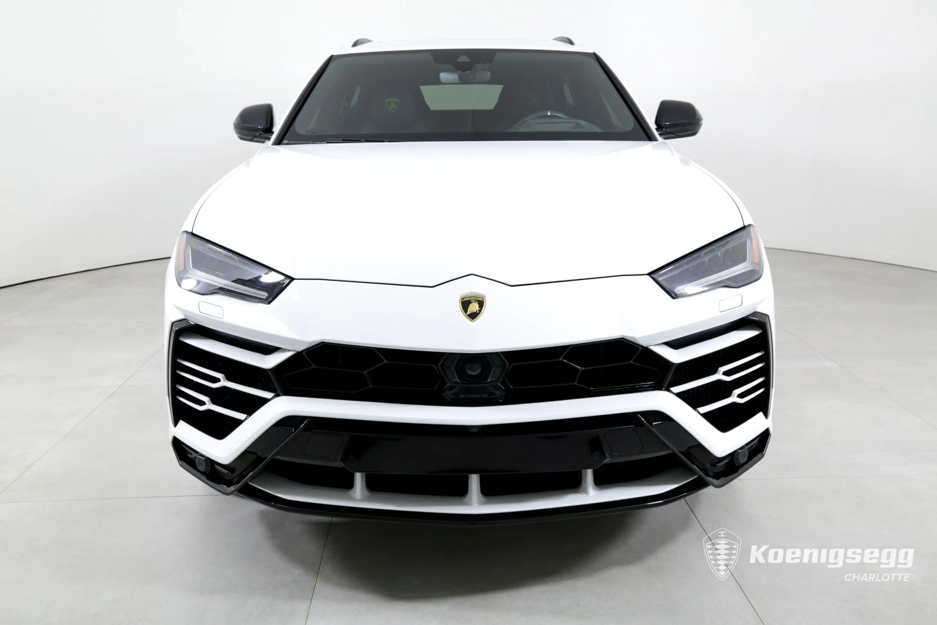 mph002_2339356972_Used_2019_Lamborghini_Urus_1714496214_2122e8b6d4