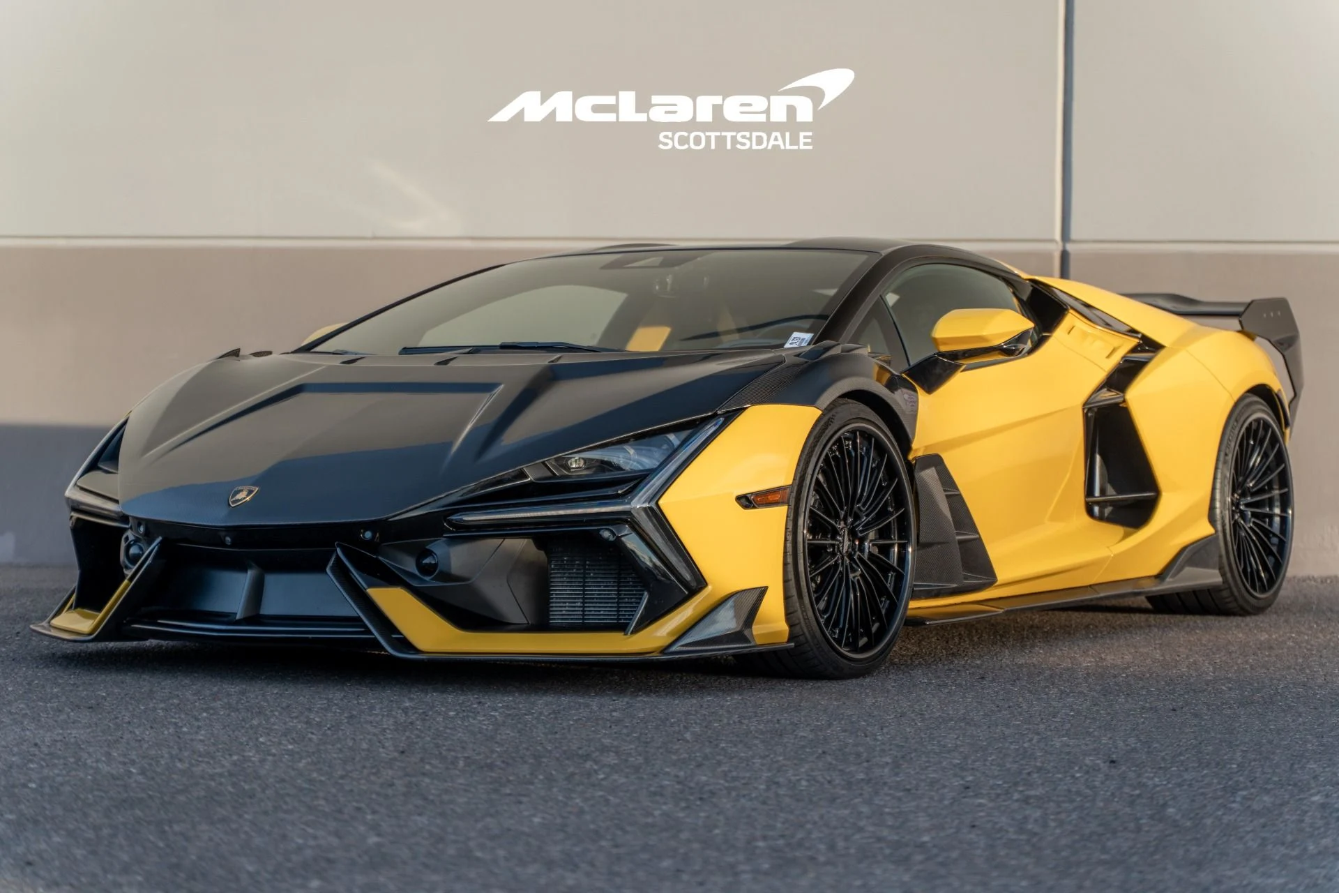 mph002_2340176993_Used_2024_LAMBORGHINI_REVUELTO_1769478324_6d3d45e5c6