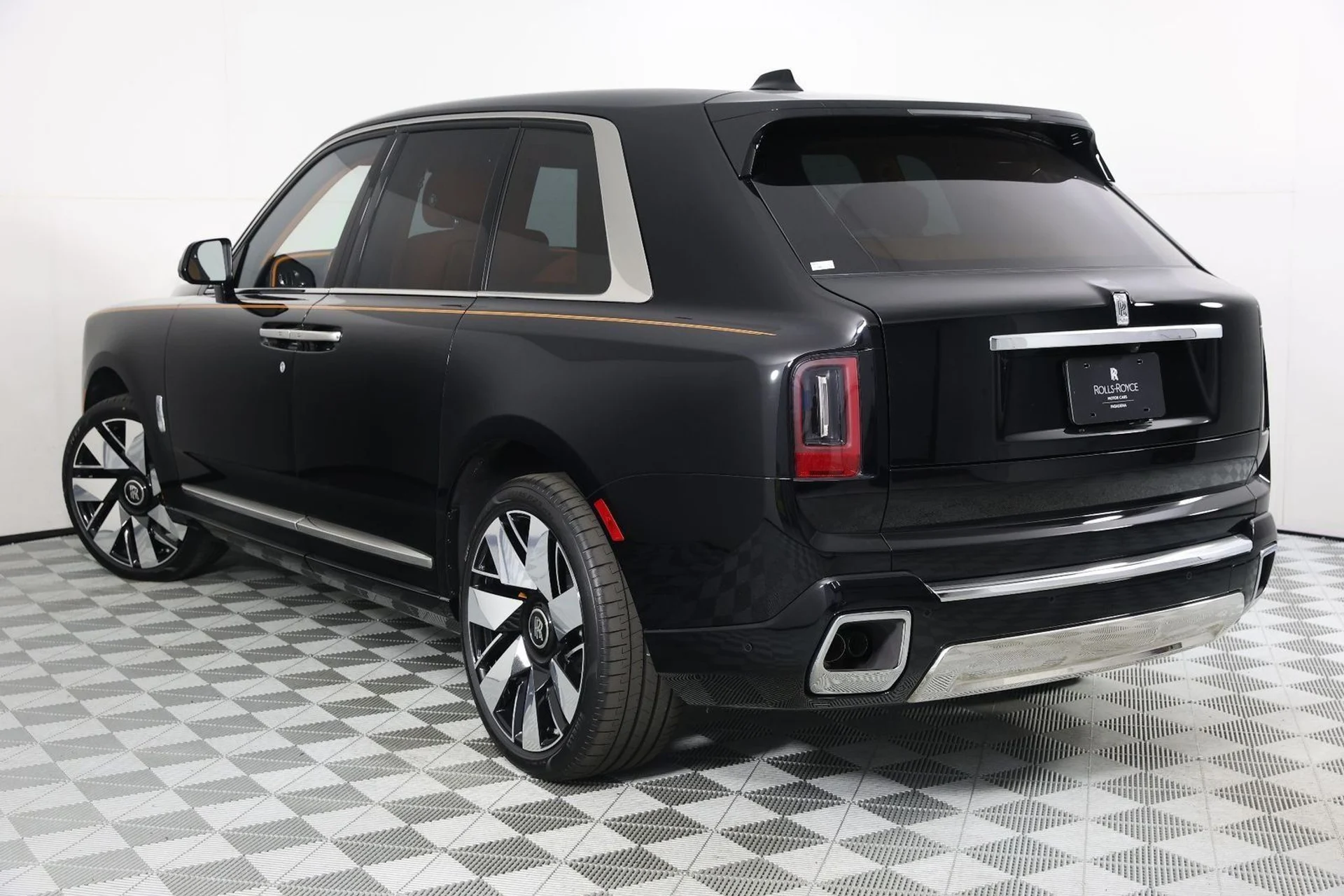 mph002_2340330180_059e419897751f3a3f0ddcf9f817433c_39ea2f8747