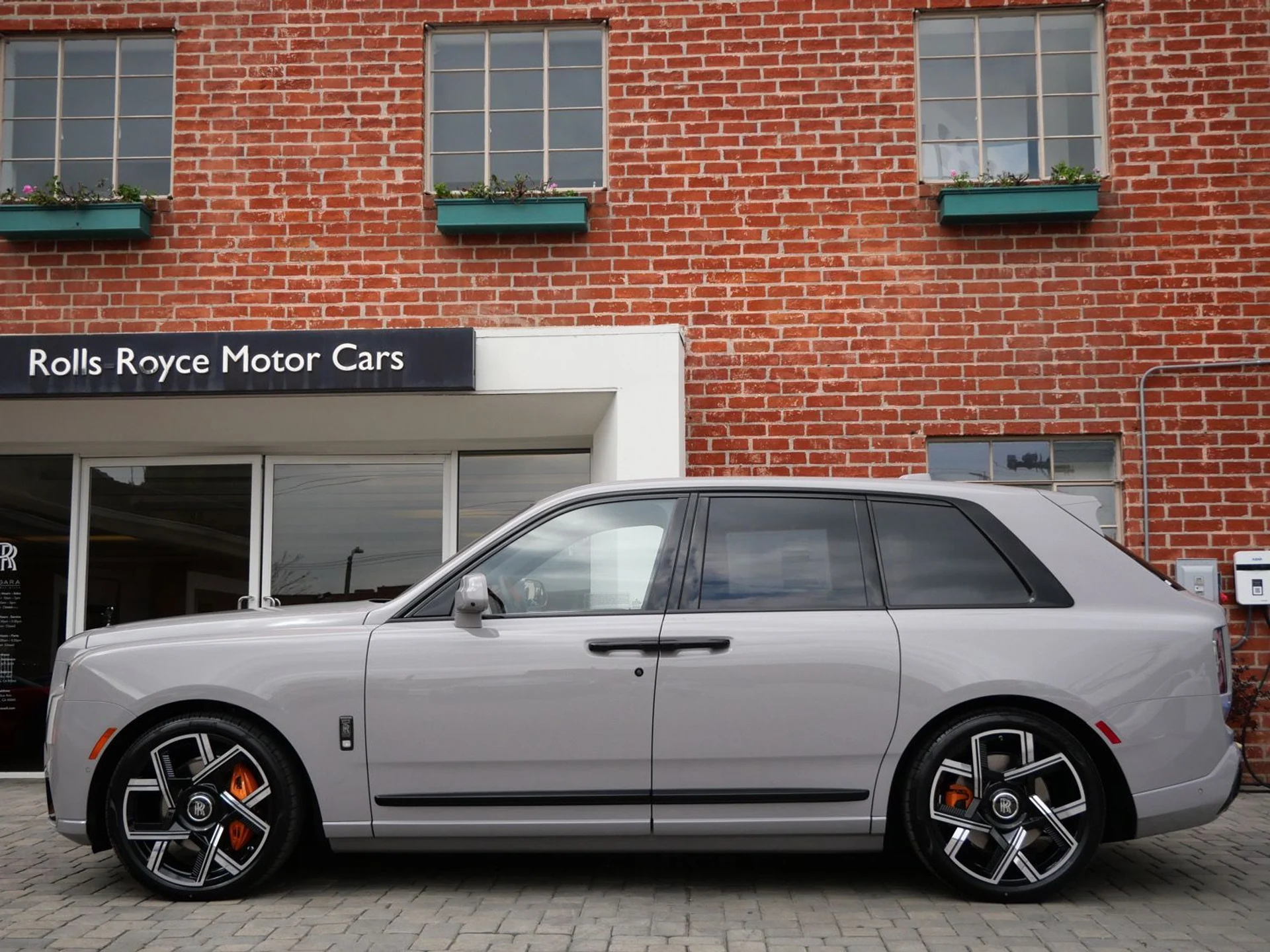 mph002_2360402473_1129aefae5e1863ed576e07e29c770f0x_f0c2923fbe